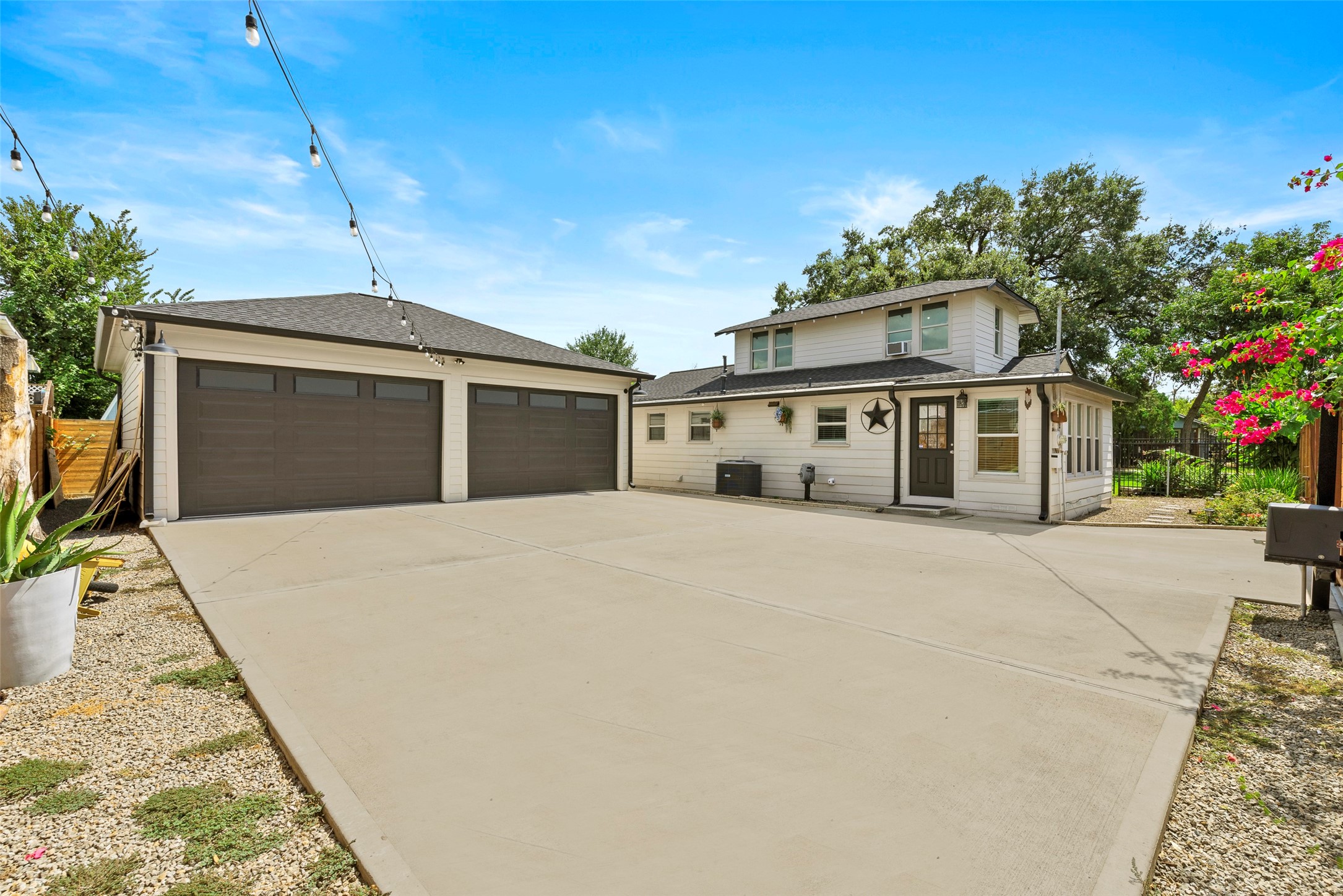 901 Melbourne Street Property Photo 28