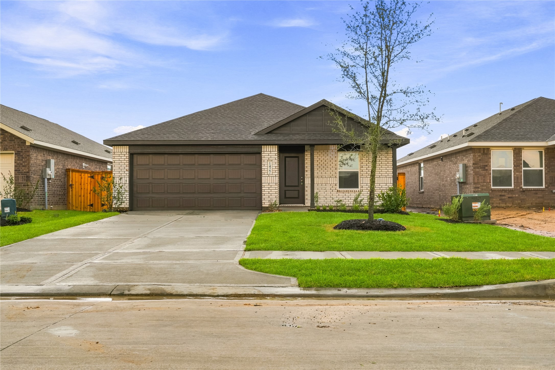 1427 Parks Edge Lane Property Photo 1