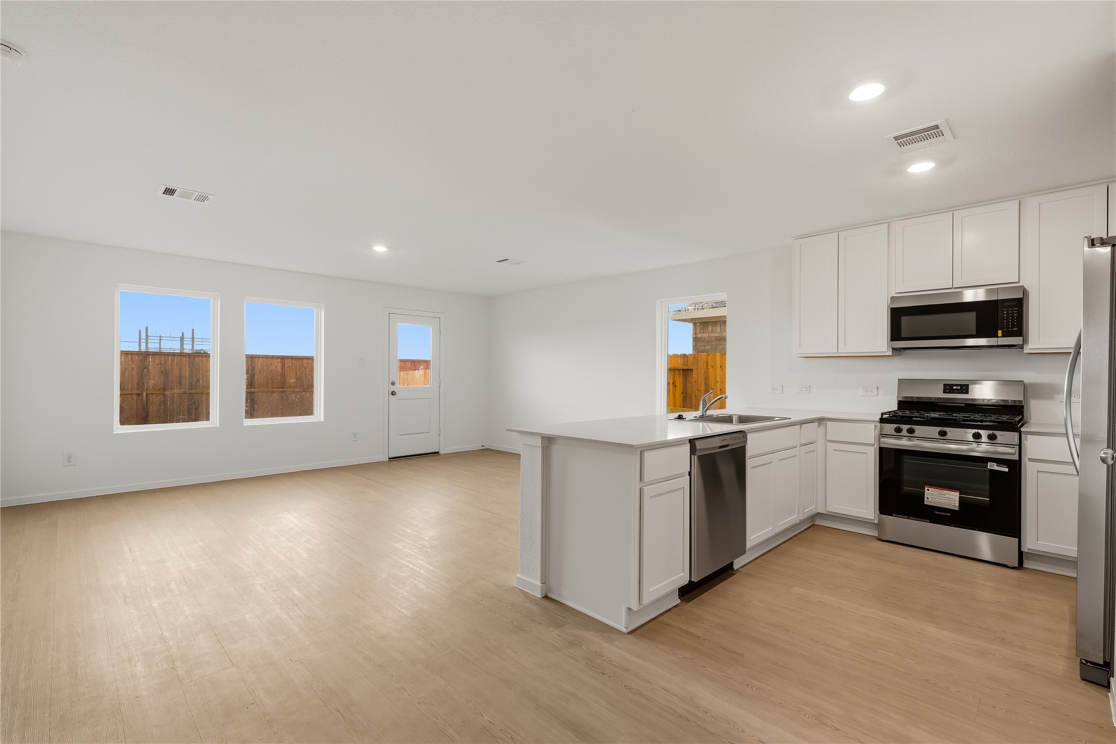 1427 Parks Edge Lane Property Photo 3