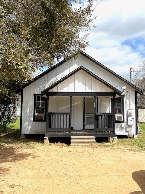 708 N Wharton Street, El Campo Tx 77437 Property Photo 1