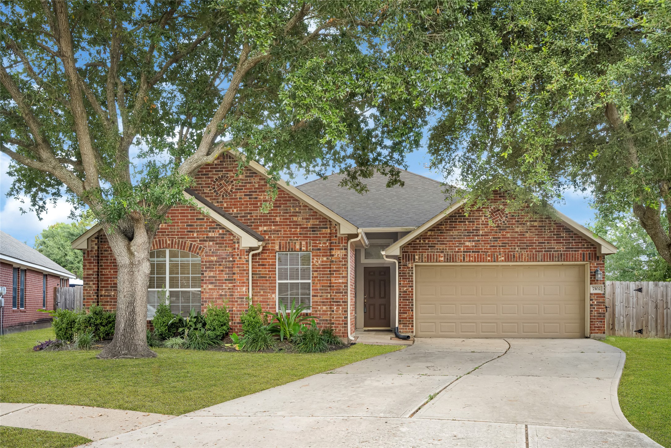 7102 Hollow Field Lane