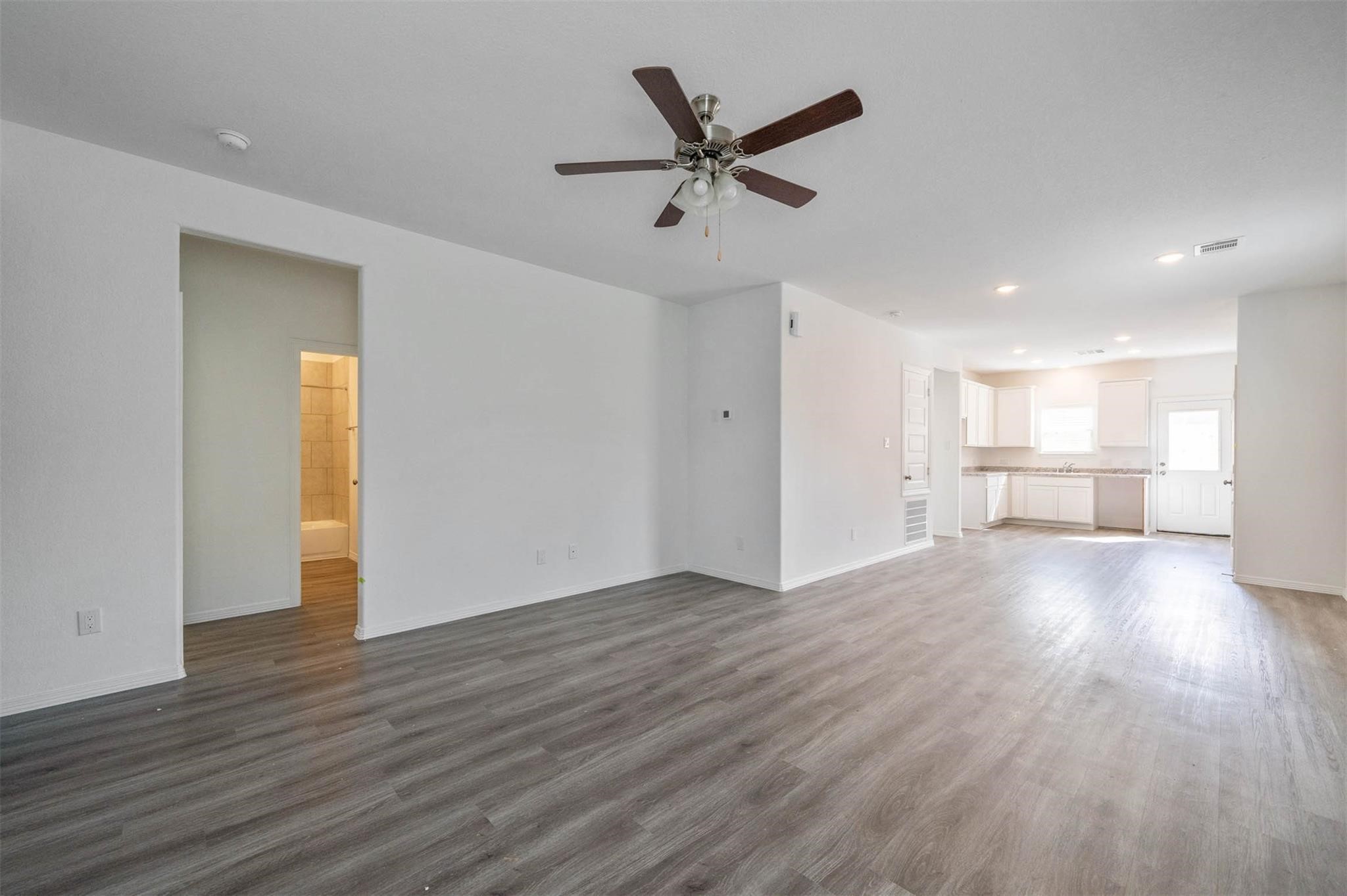 16743 Rover Lane Property Photo 3