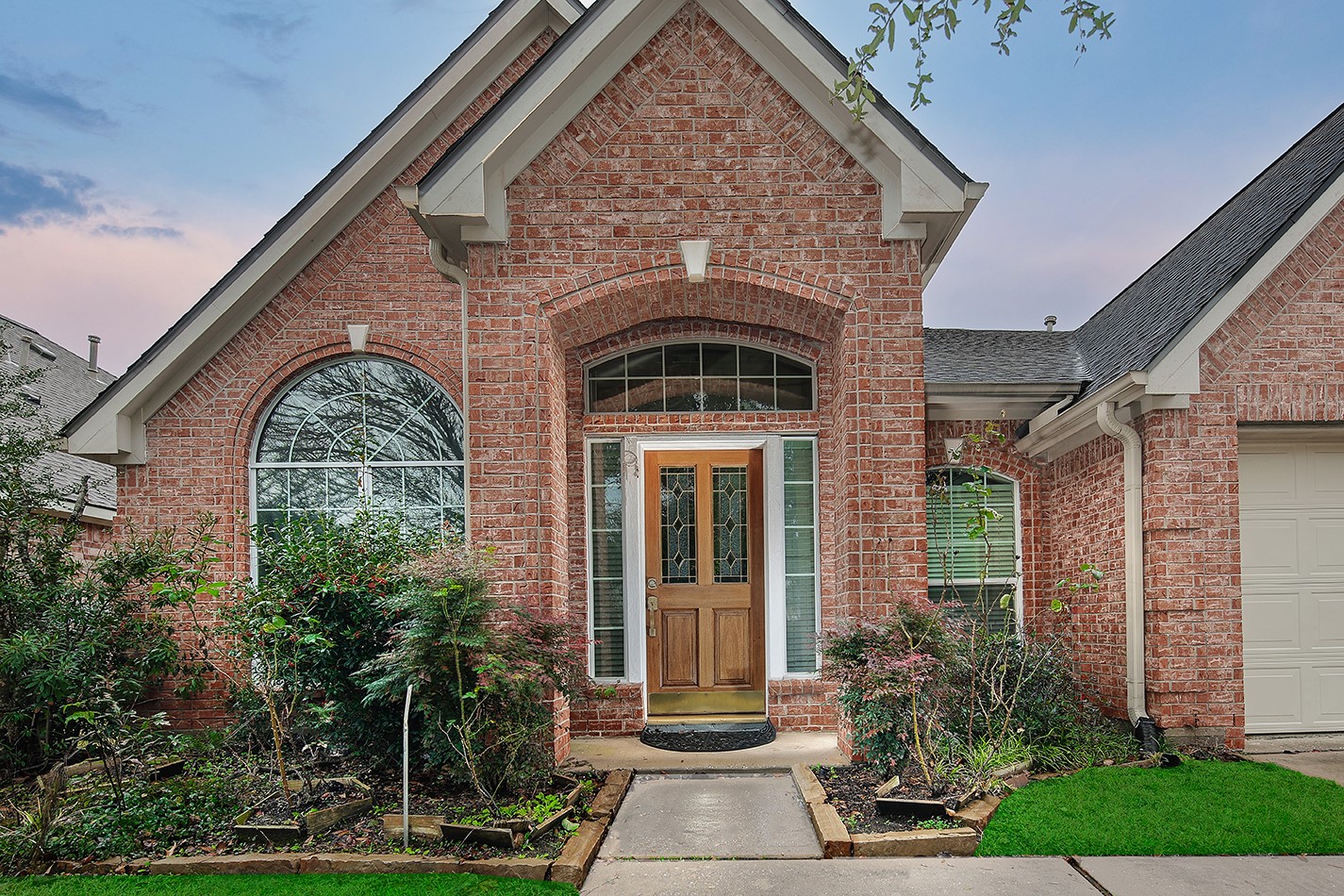 9238 Fernwillow Drive Property Photo 1