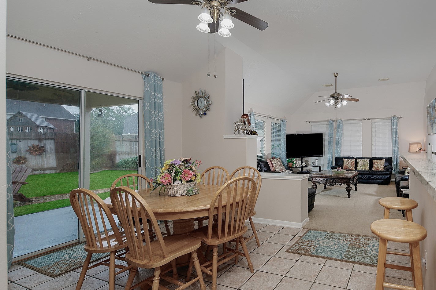 9238 Fernwillow Drive Property Photo 11
