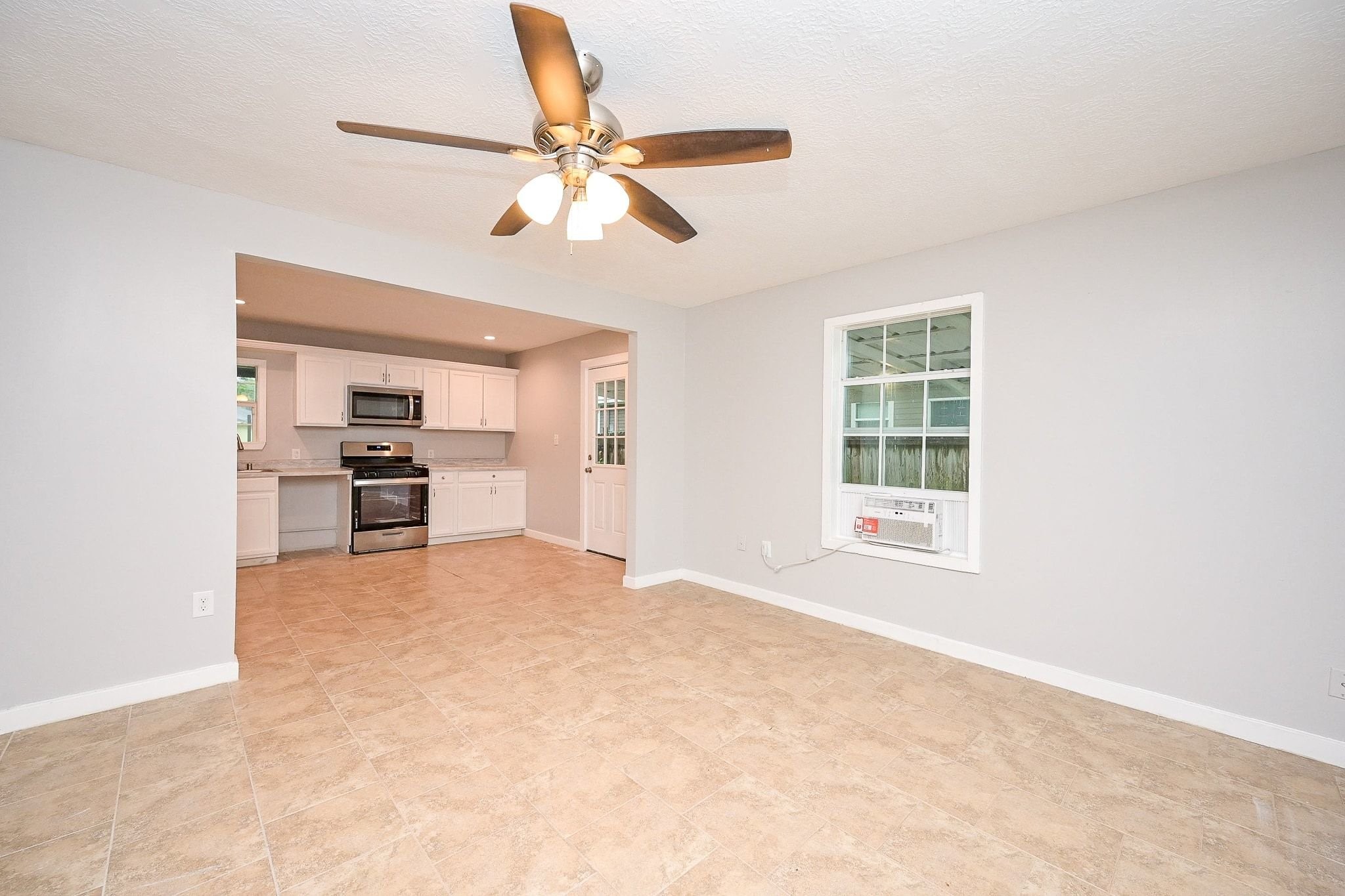 10338 Flaxman Street Property Photo 11