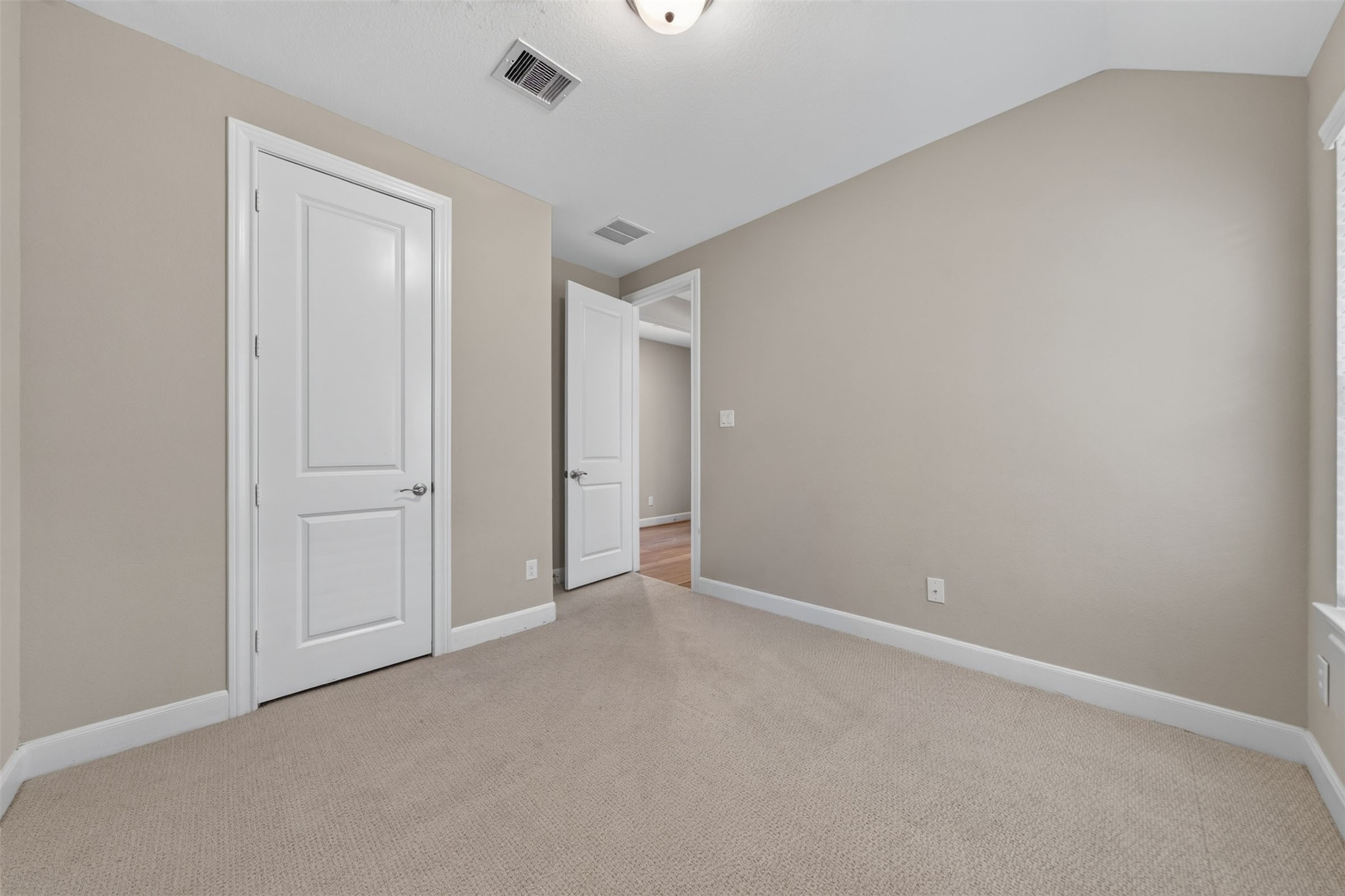 2702 Summer Indigo Trail Property Photo 33