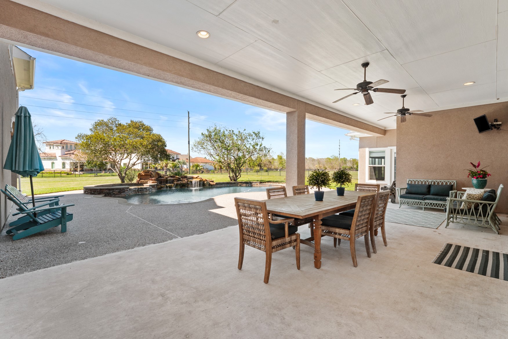 8703 Majesty Lane Property Photo 15