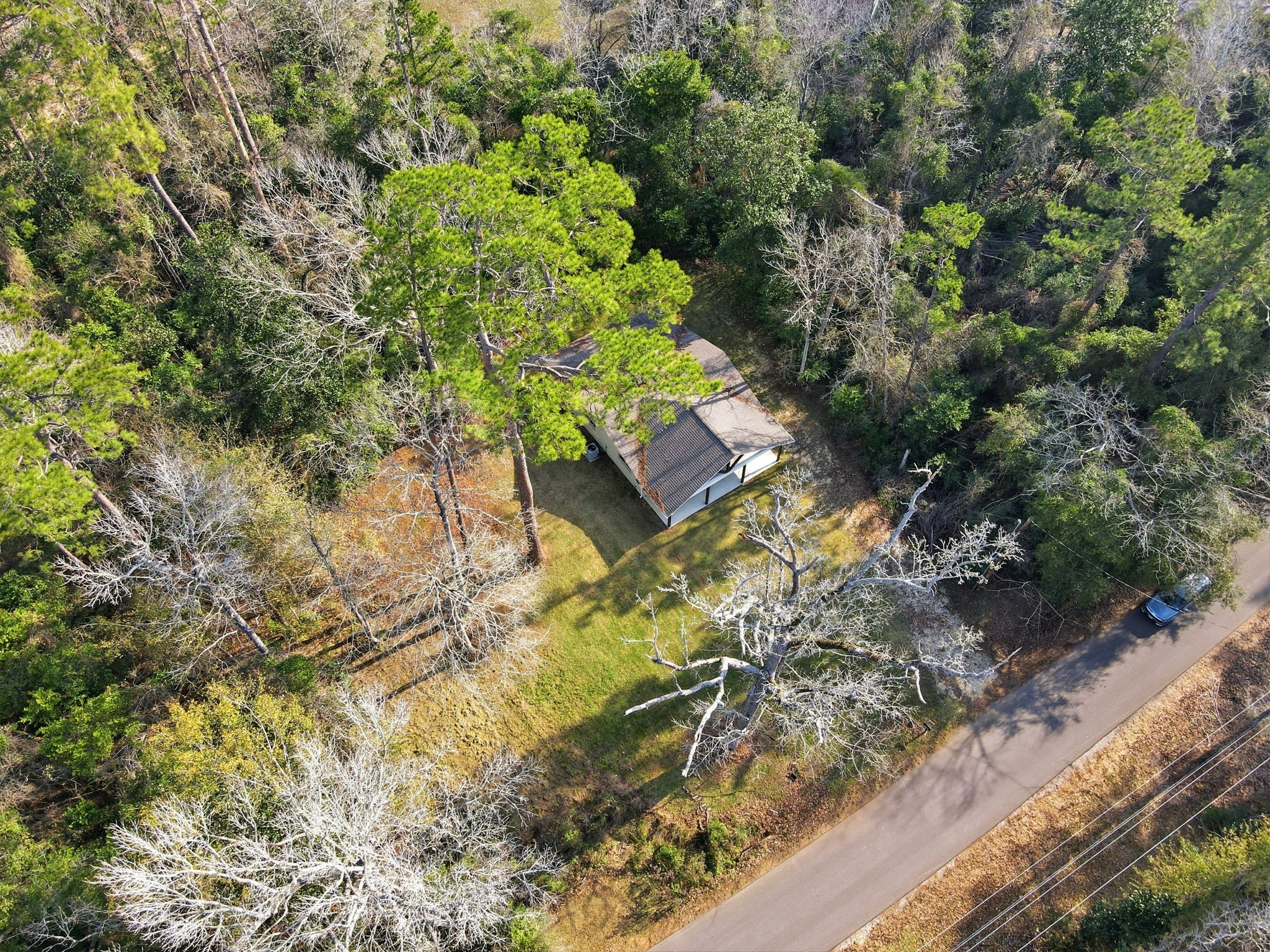 525 Charmaine Drive E Property Photo 34