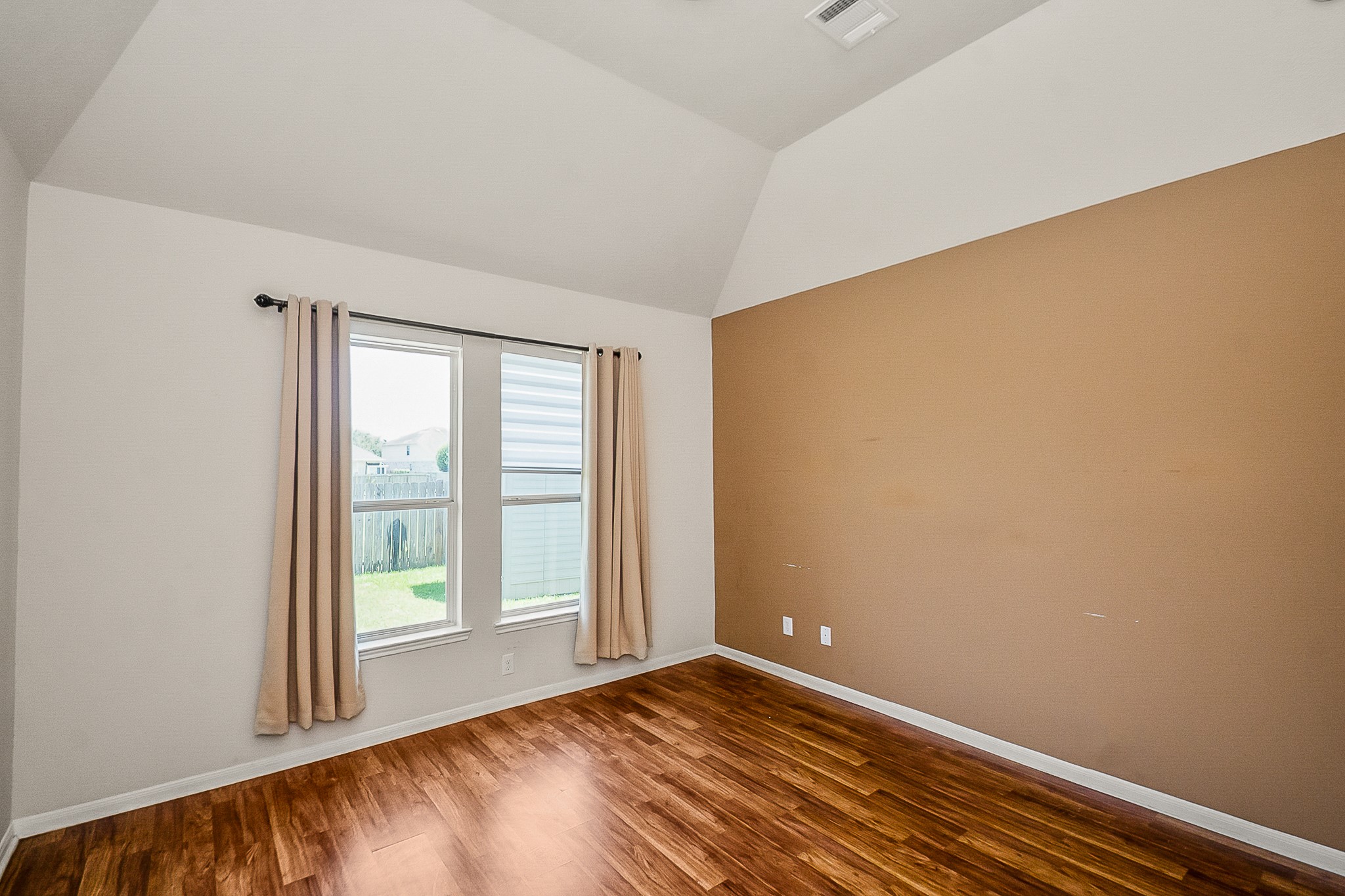 1818 Sonoma Breeze Drive Property Photo 12