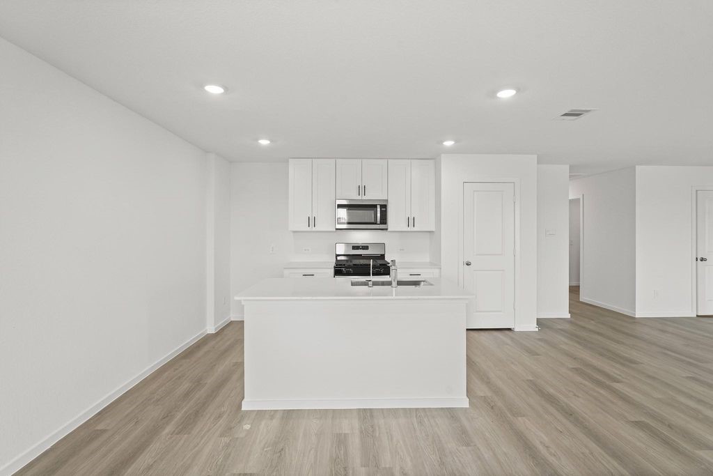 3036 Nori Shores Drive Property Photo 6