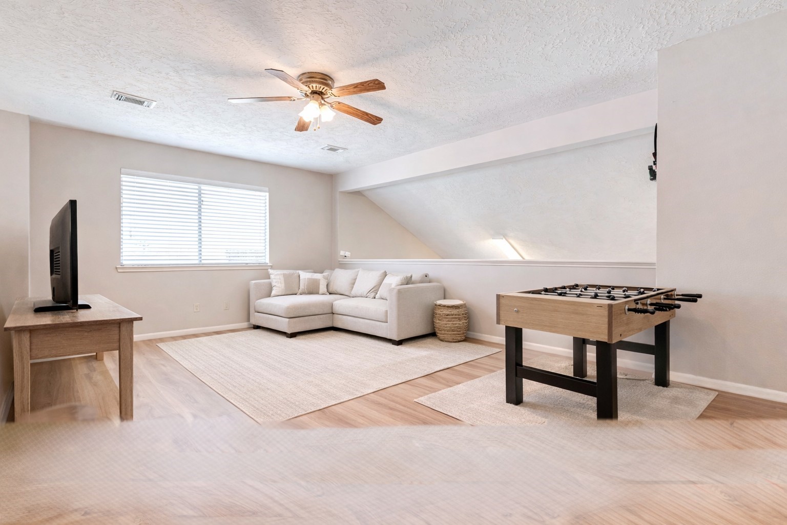 3735 Havenmoor Place Property Photo 13