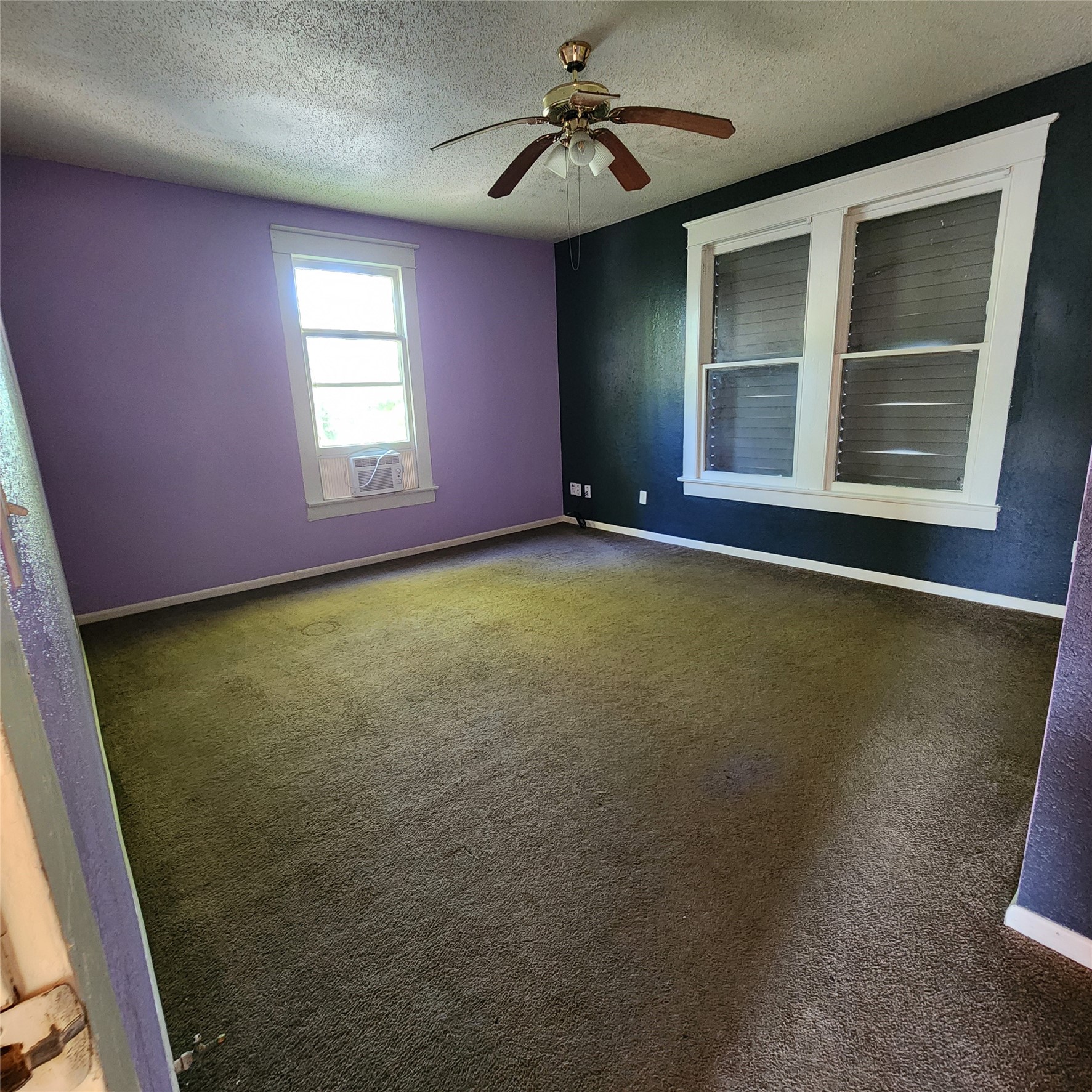 4401 Avenue Q 1/2 2 Property Photo 9