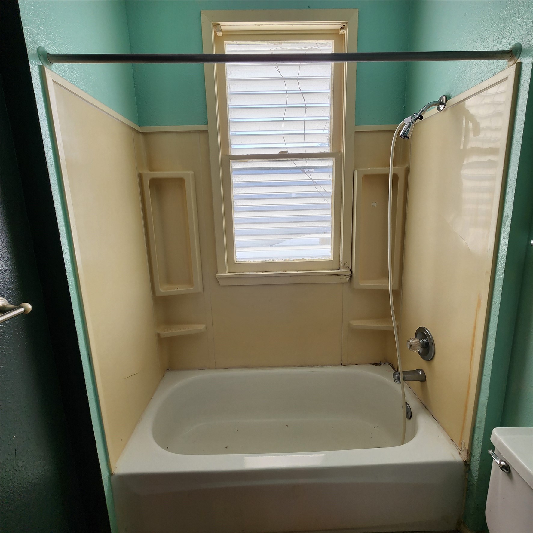 4401 Avenue Q 1/2 2 Property Photo 12