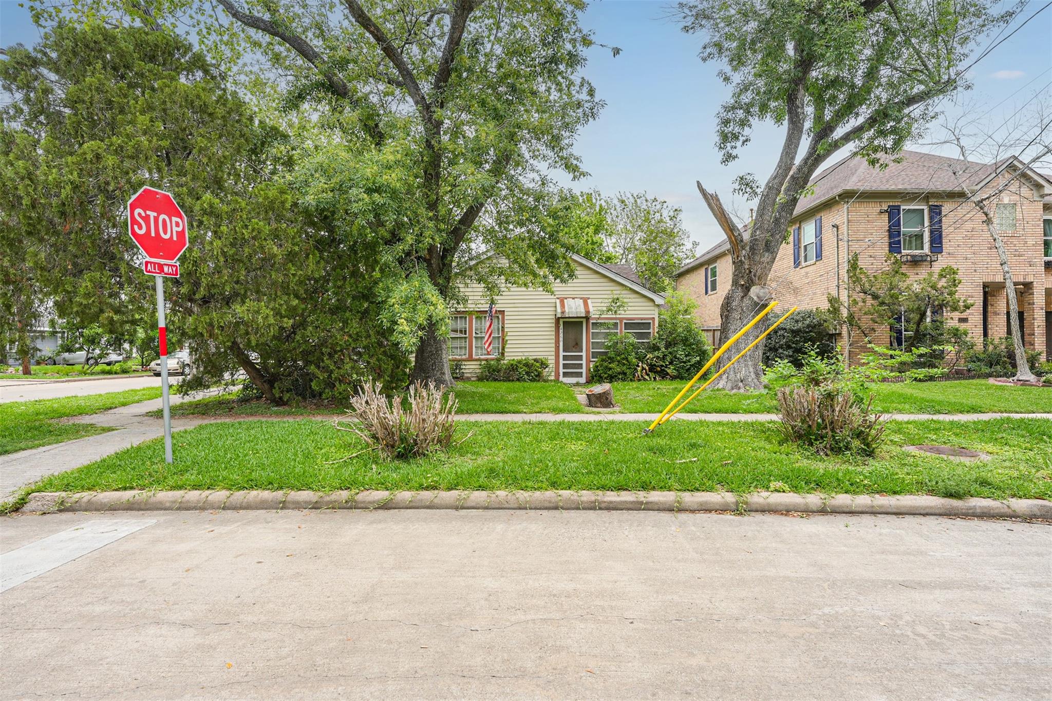 4260 Dartmouth Avenue, West University Place Tx 77005 Property Photo 1