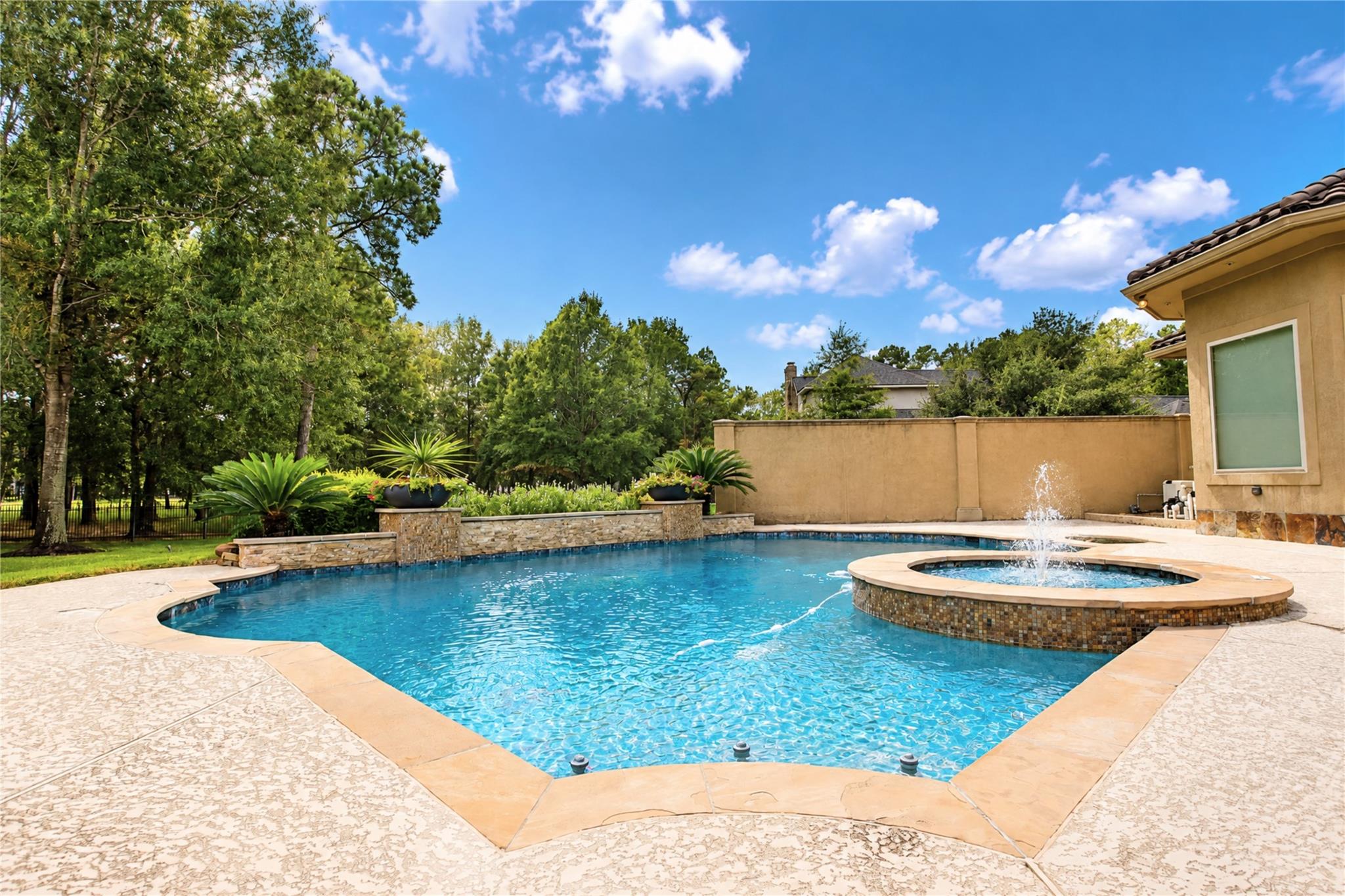 28427 Woodsons Lake Drive Property Photo 10