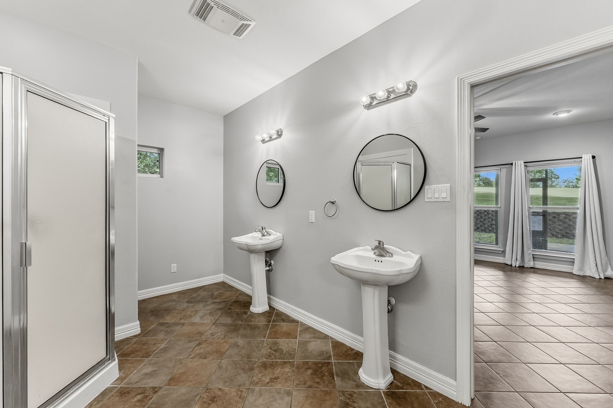 501 Cherry Hills Drive Property Photo 18