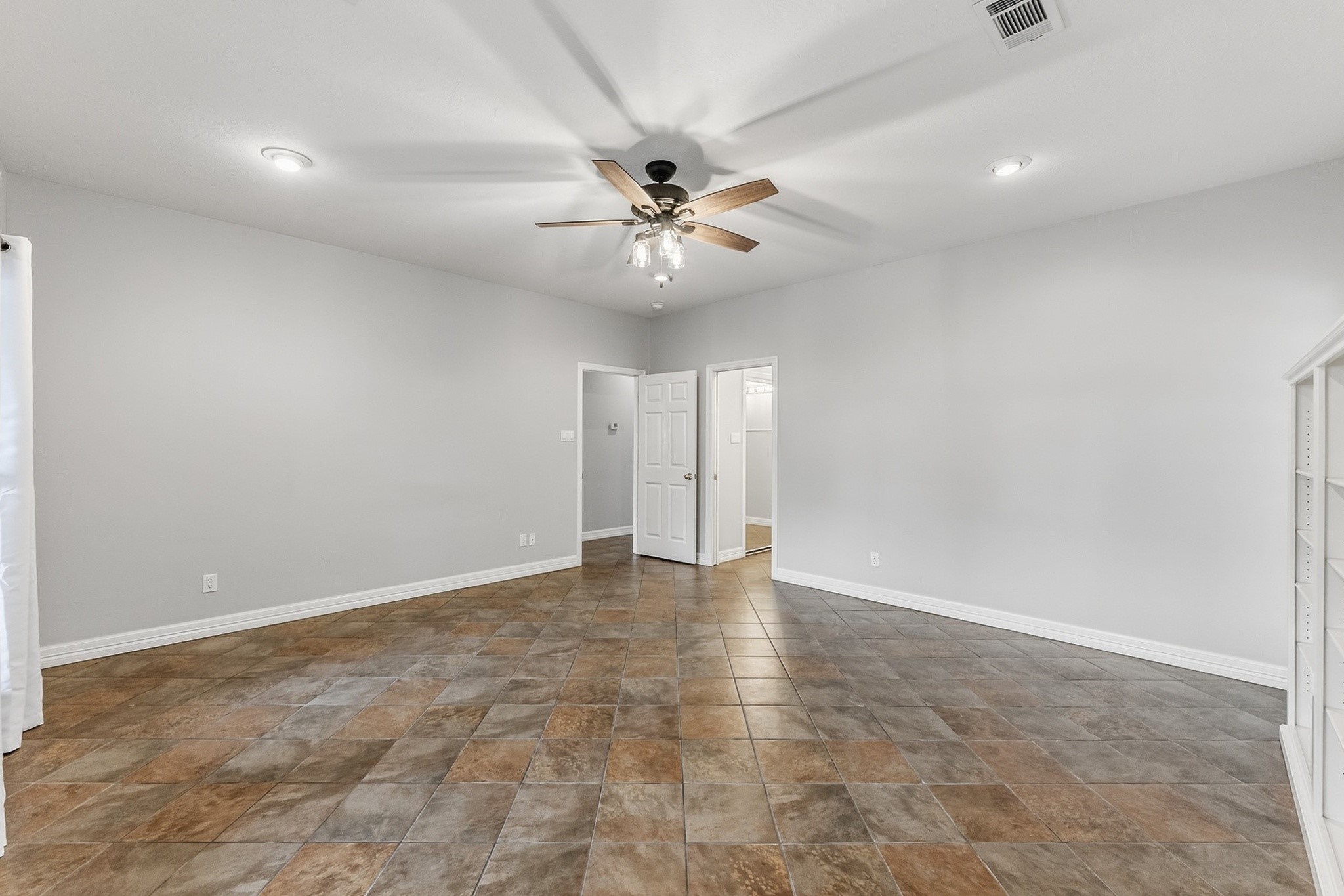 501 Cherry Hills Drive Property Photo 24