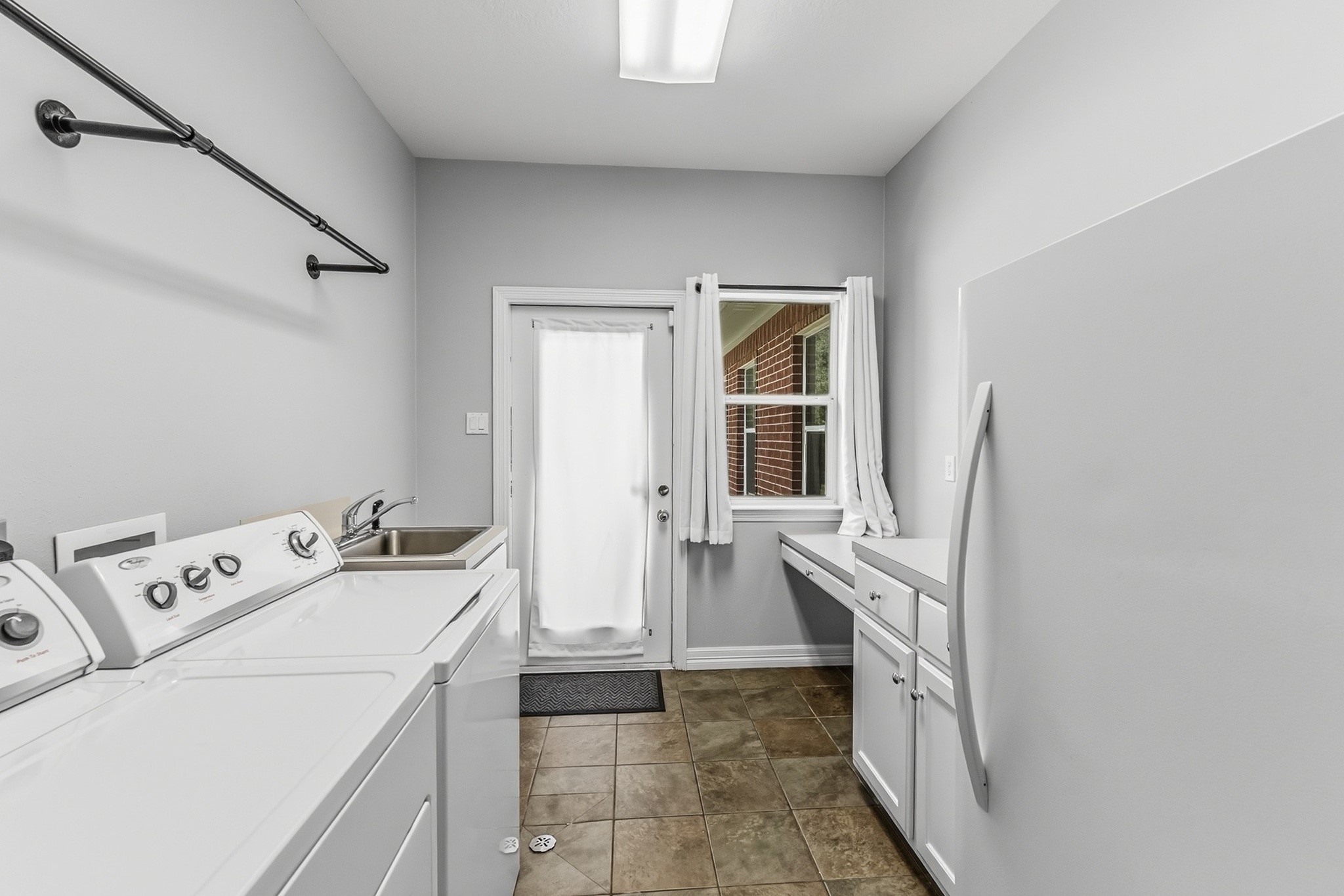 501 Cherry Hills Drive Property Photo 30