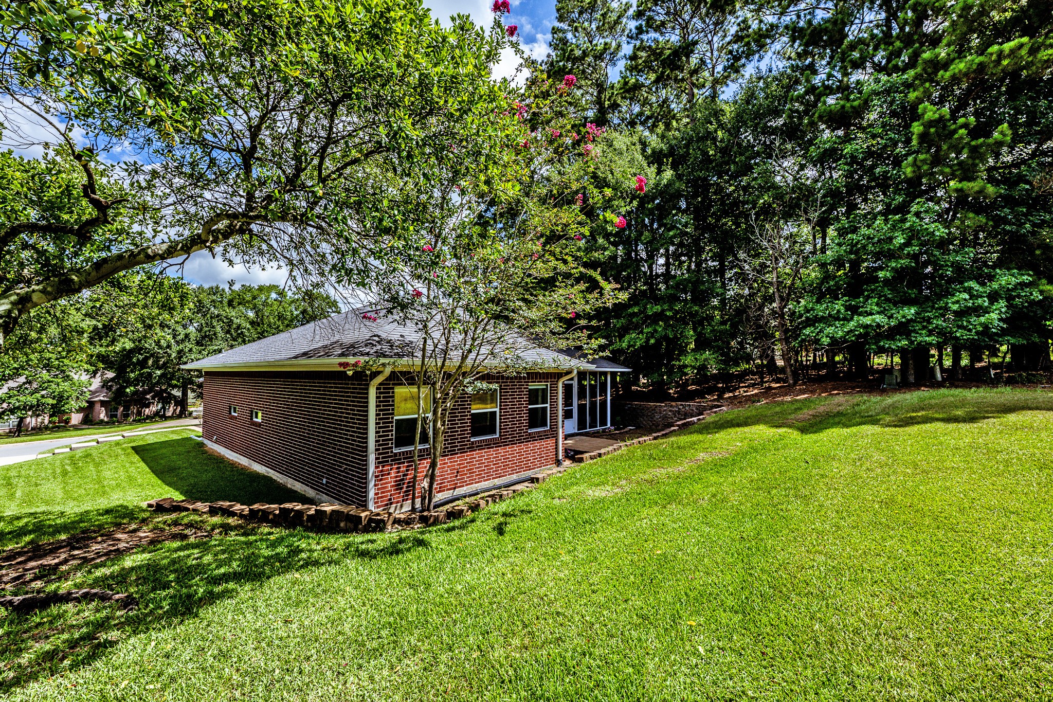 501 Cherry Hills Drive Property Photo 39