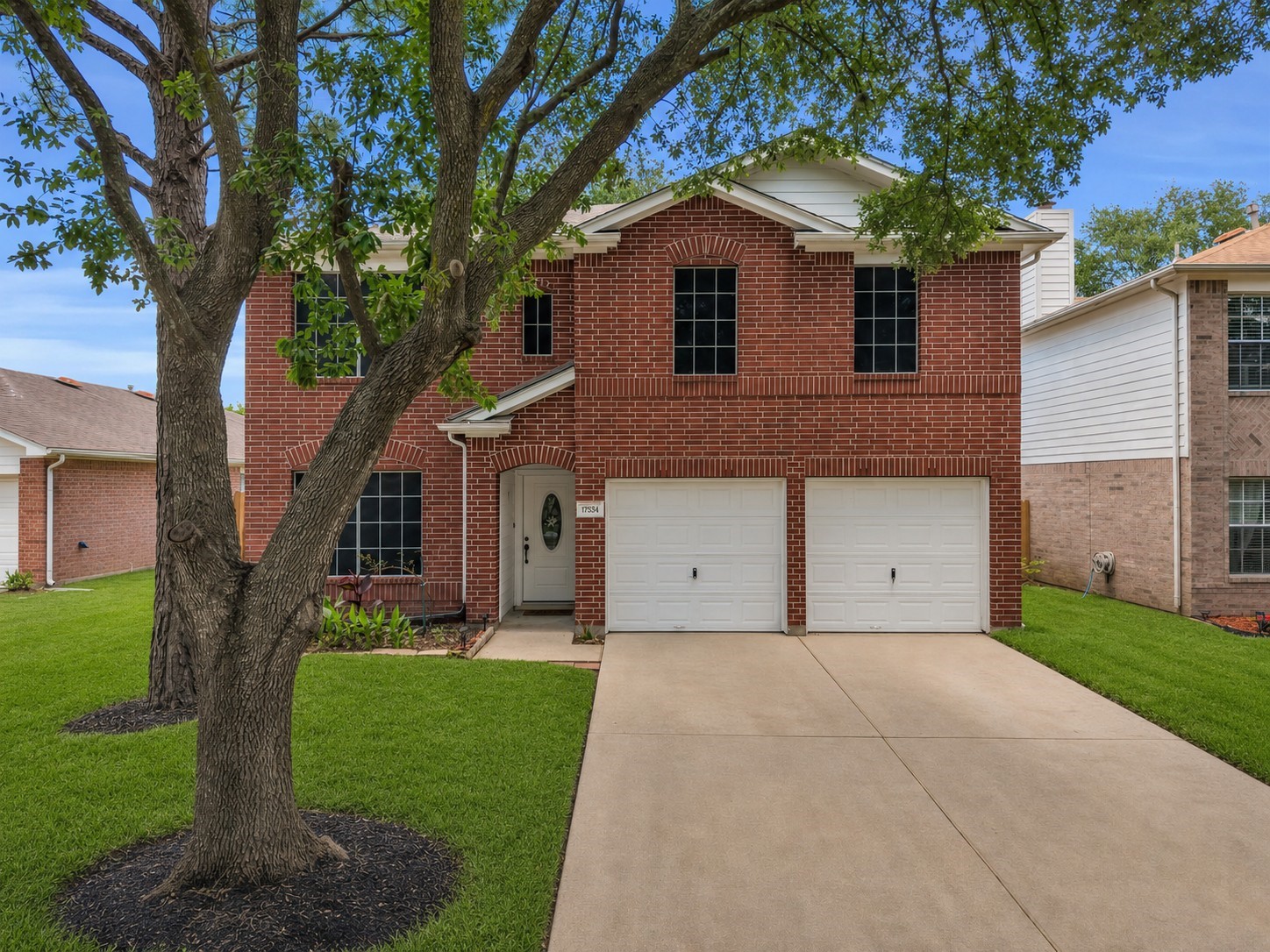 17534 S Summit Canyon Drive Property Photo 1