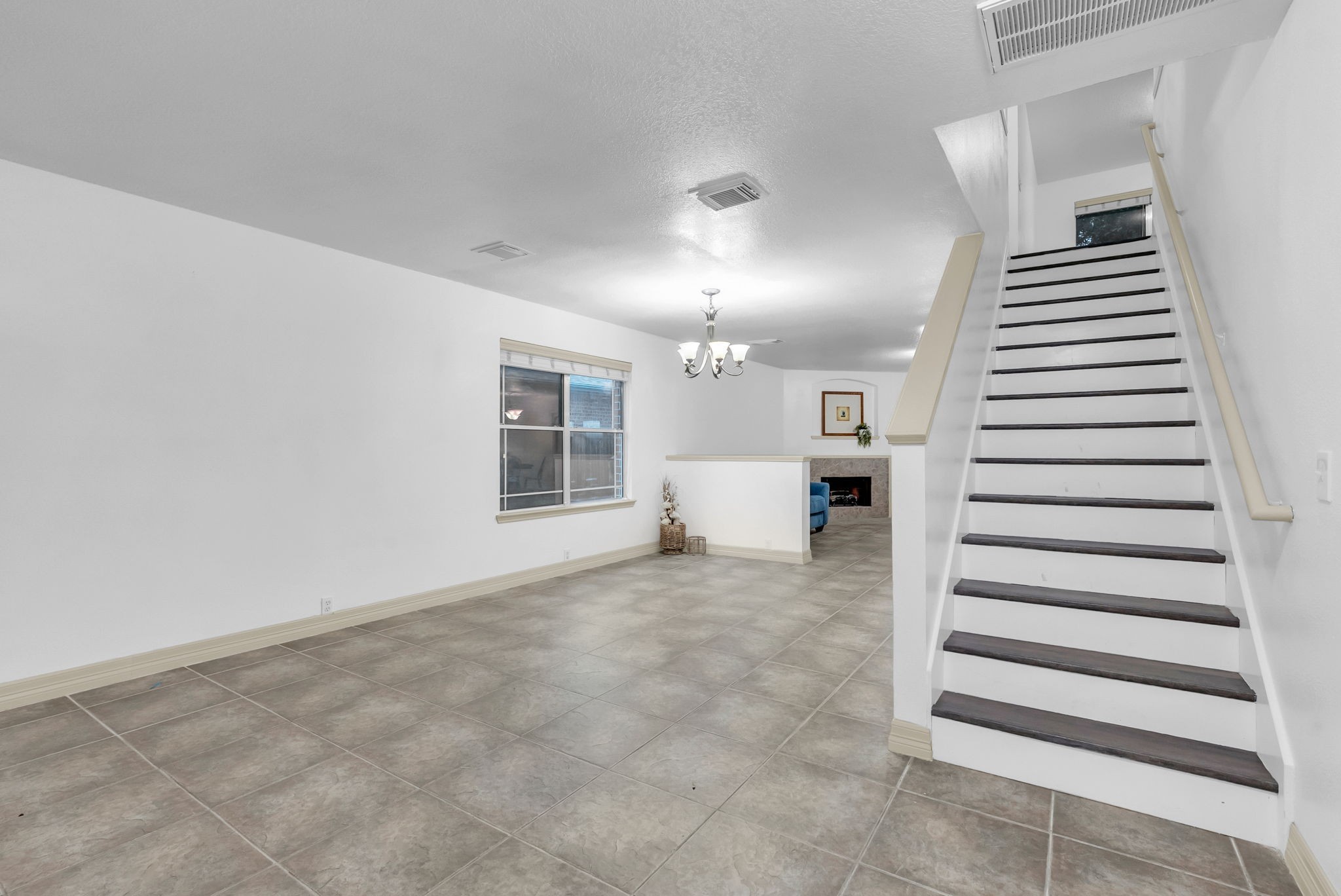 17534 S Summit Canyon Drive Property Photo 10