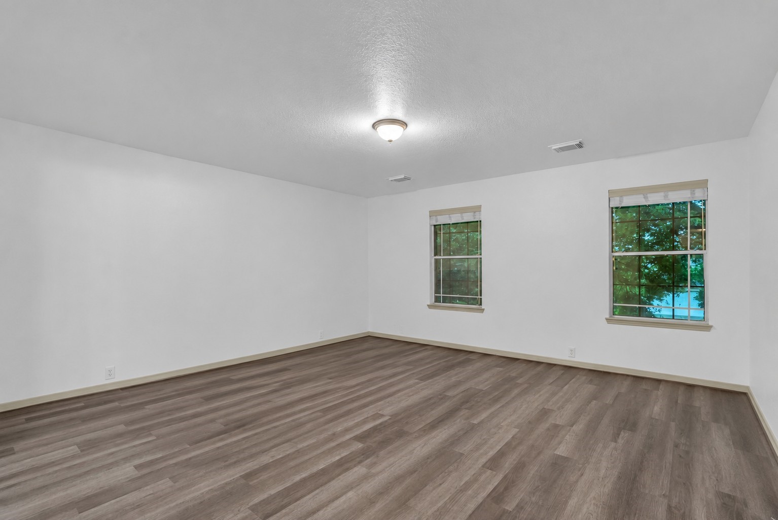 17534 S Summit Canyon Drive Property Photo 13
