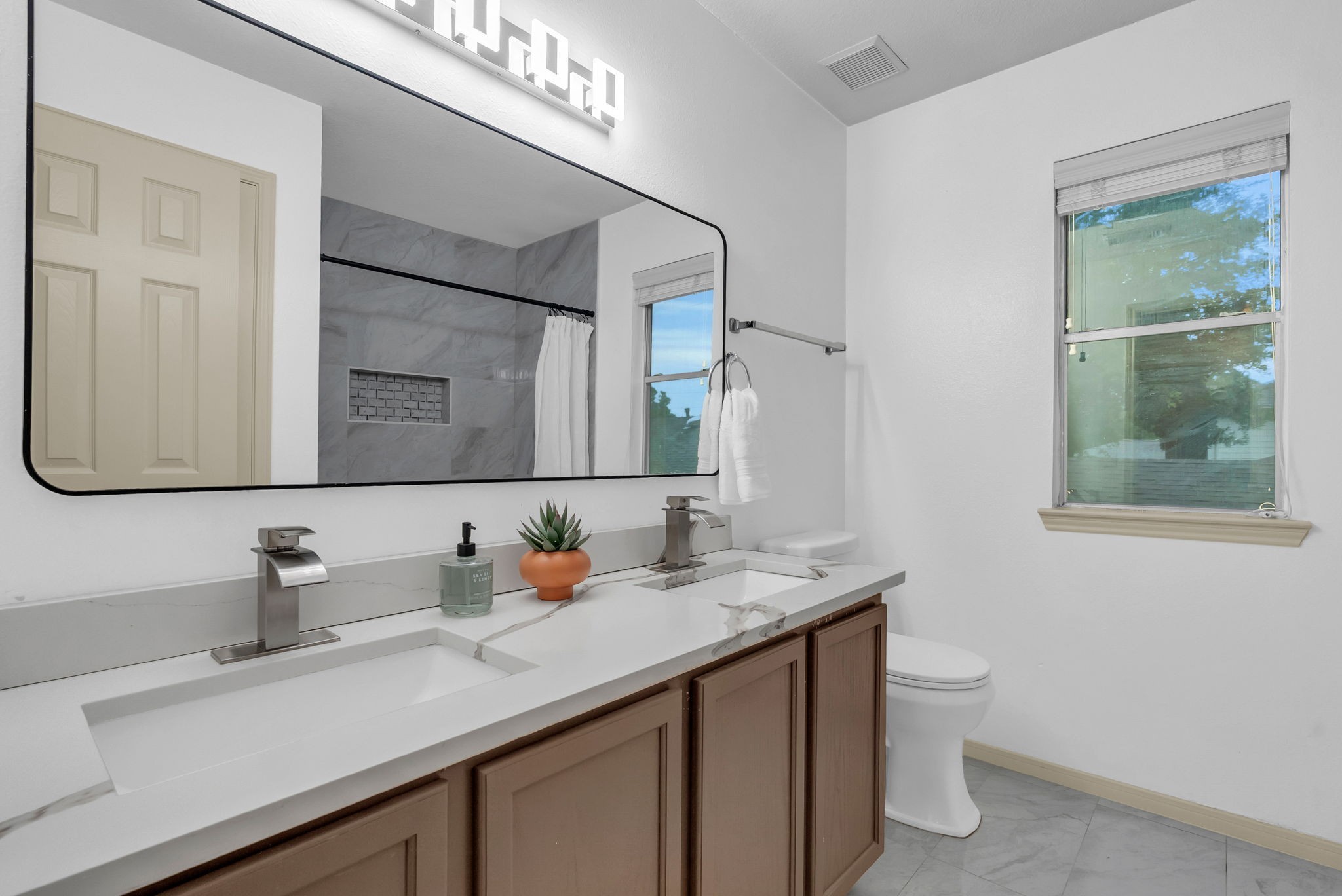 17534 S Summit Canyon Drive Property Photo 21