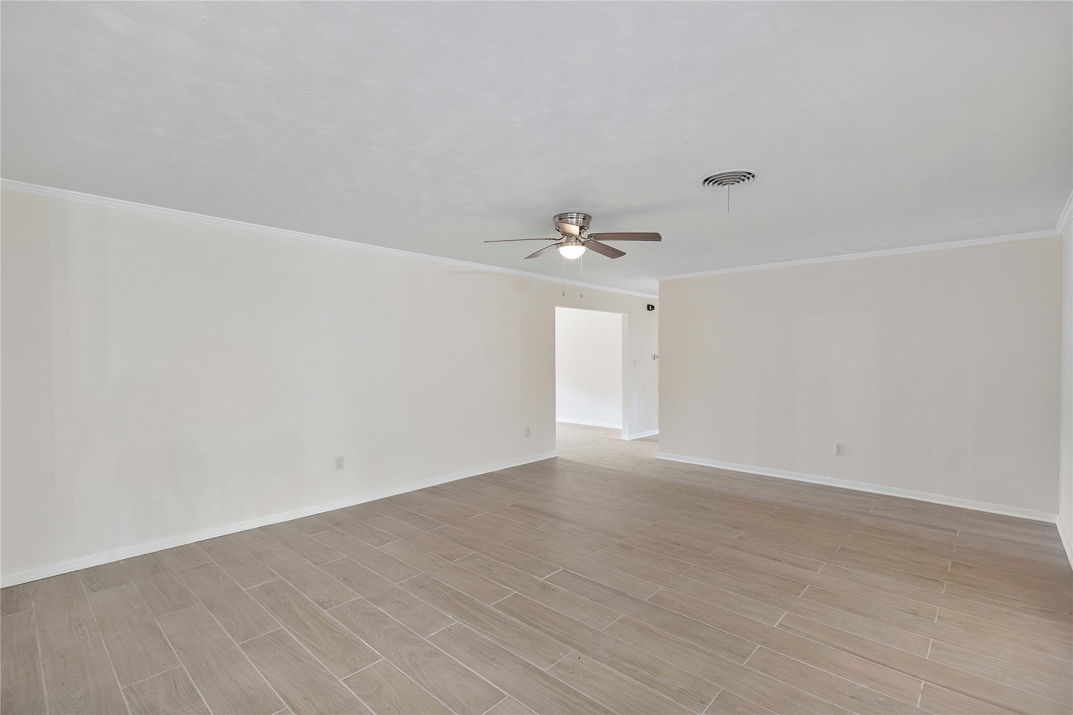 1916 Baywood Drive Property Photo 27