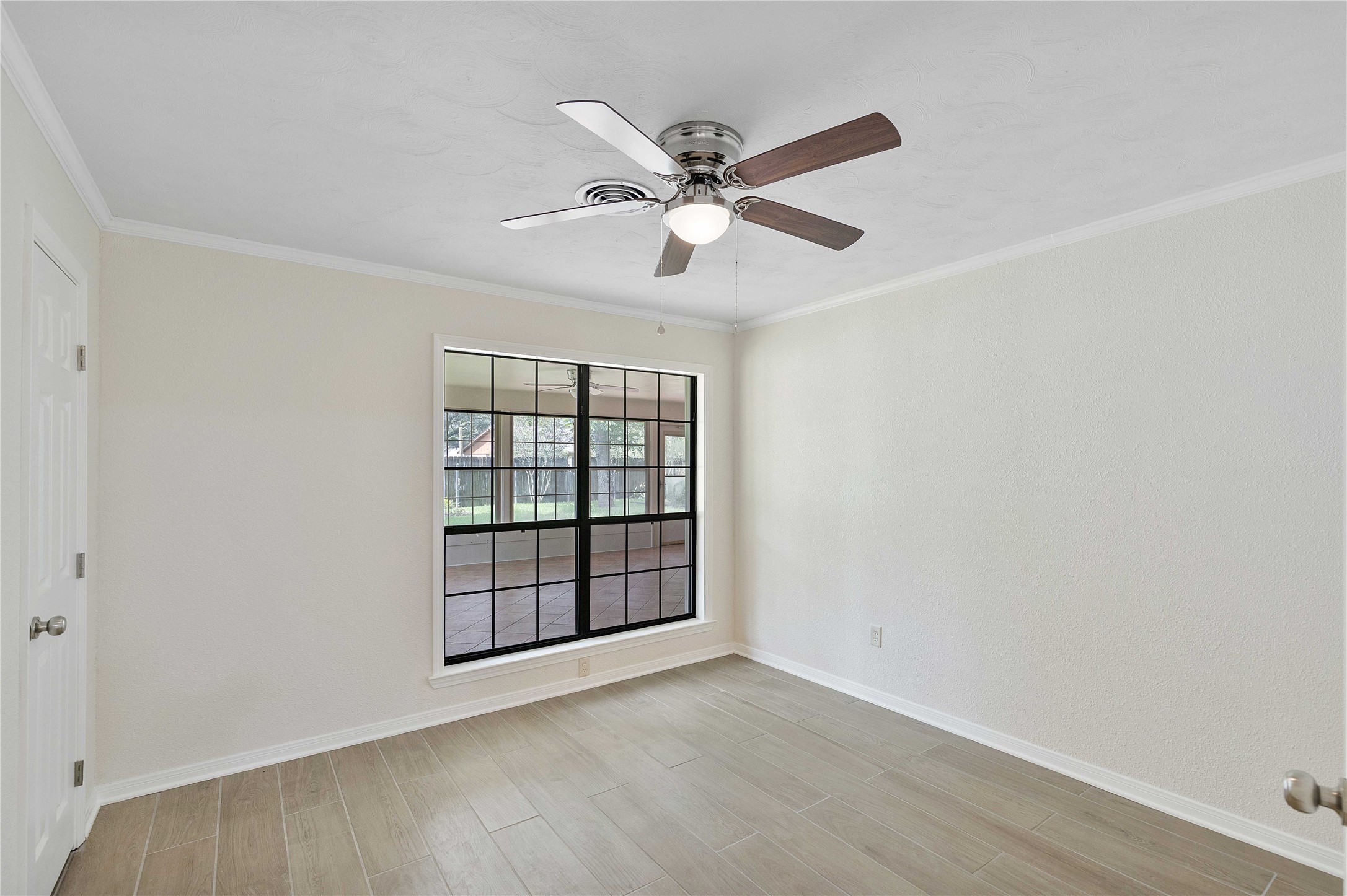 1916 Baywood Drive Property Photo 33