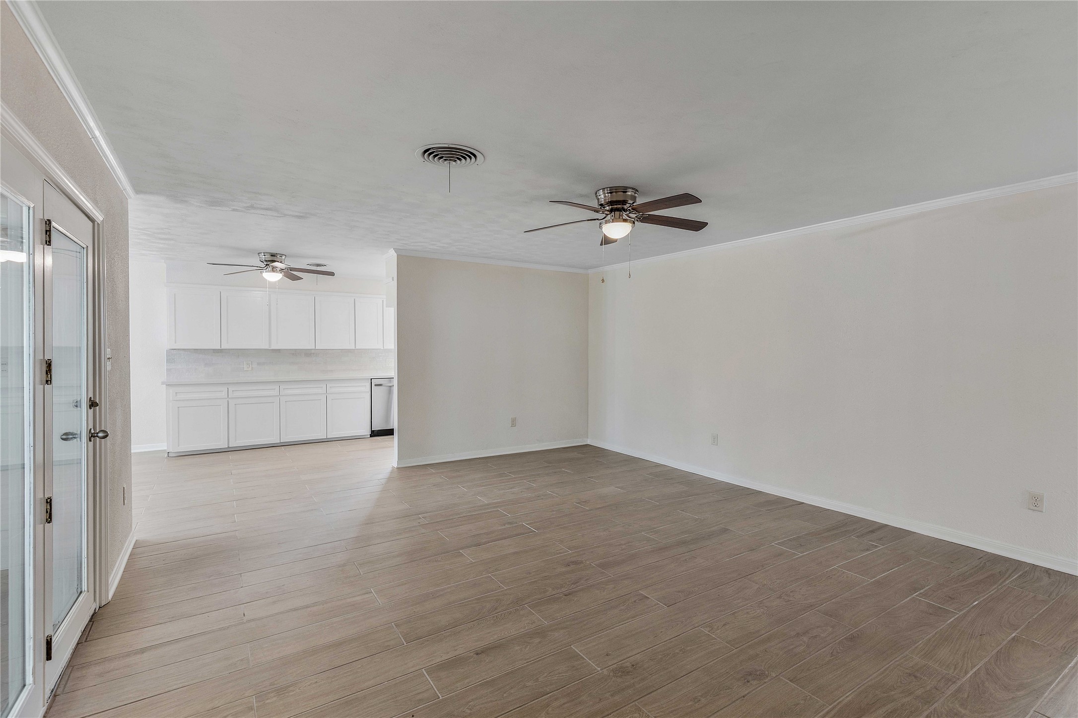 1916 Baywood Drive Property Photo 35
