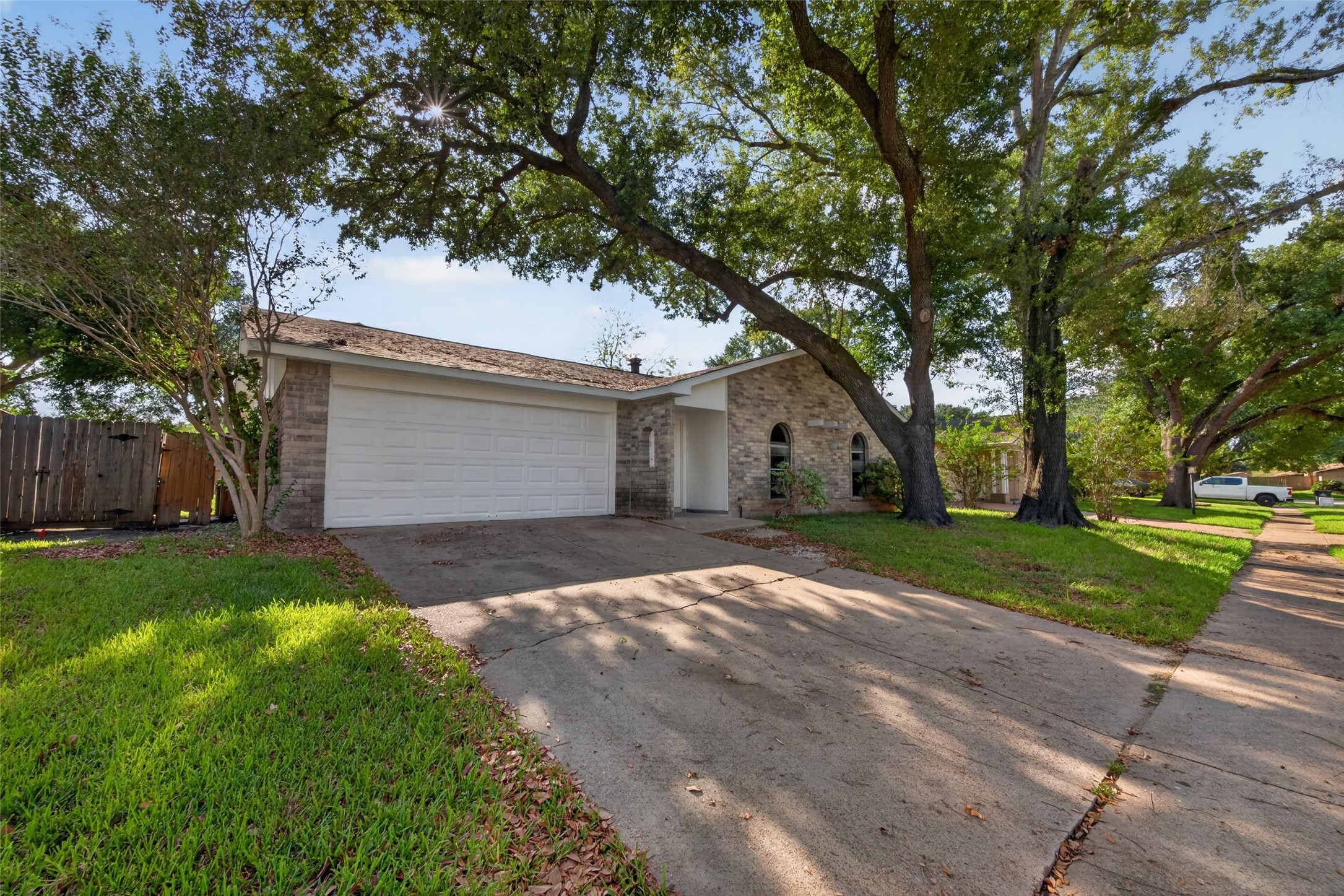 5110 Lerwick Drive Property Photo 2