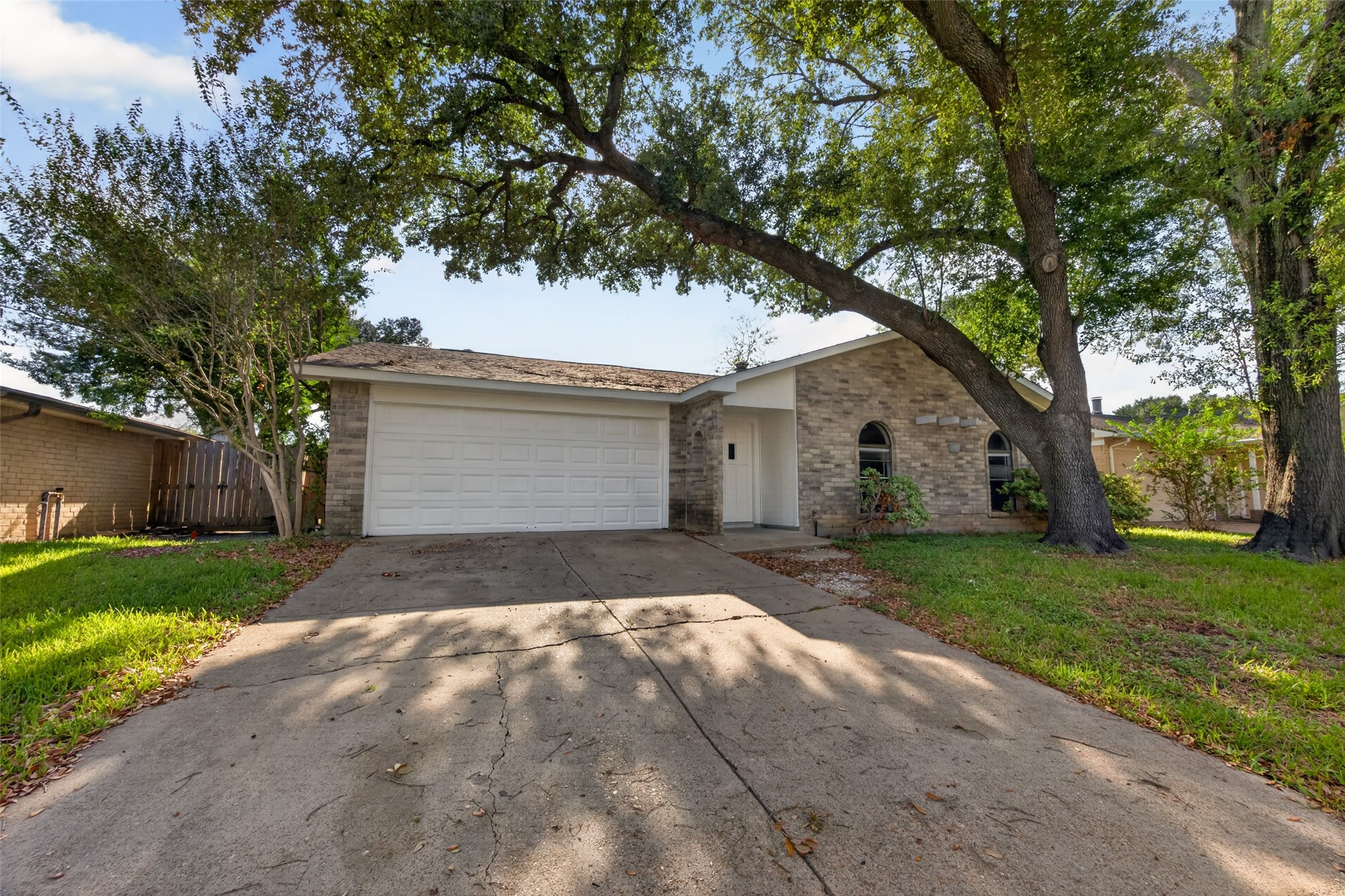 5110 Lerwick Drive Property Photo 4