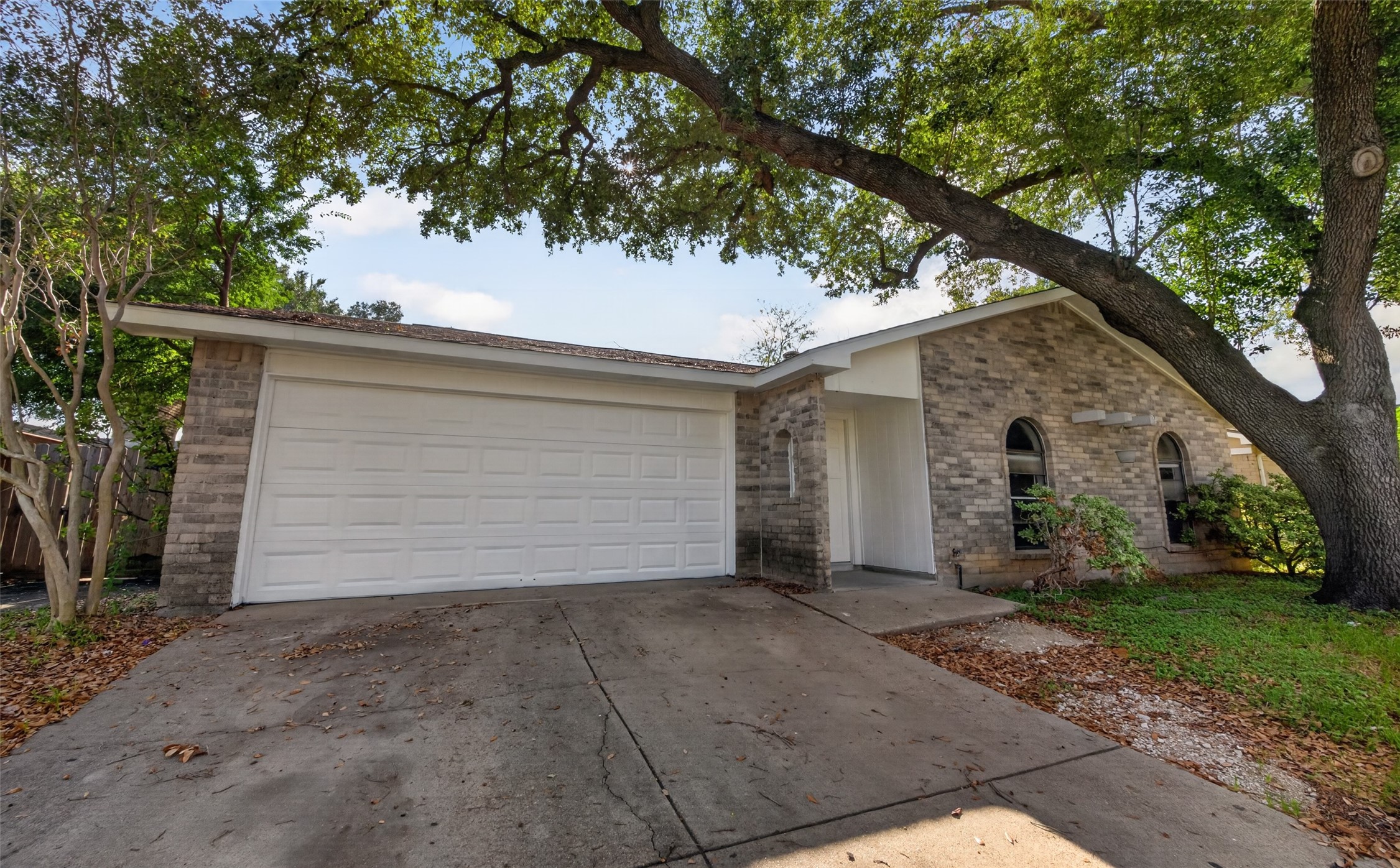 5110 Lerwick Drive Property Photo 7