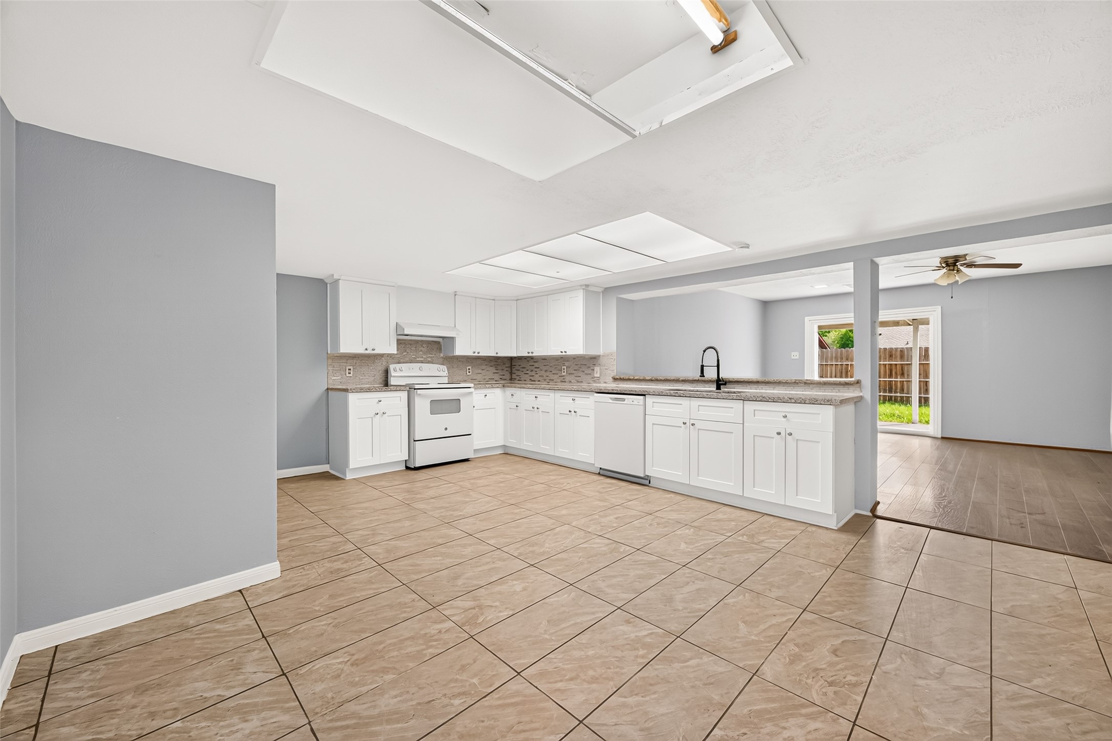 5110 Lerwick Drive Property Photo 18