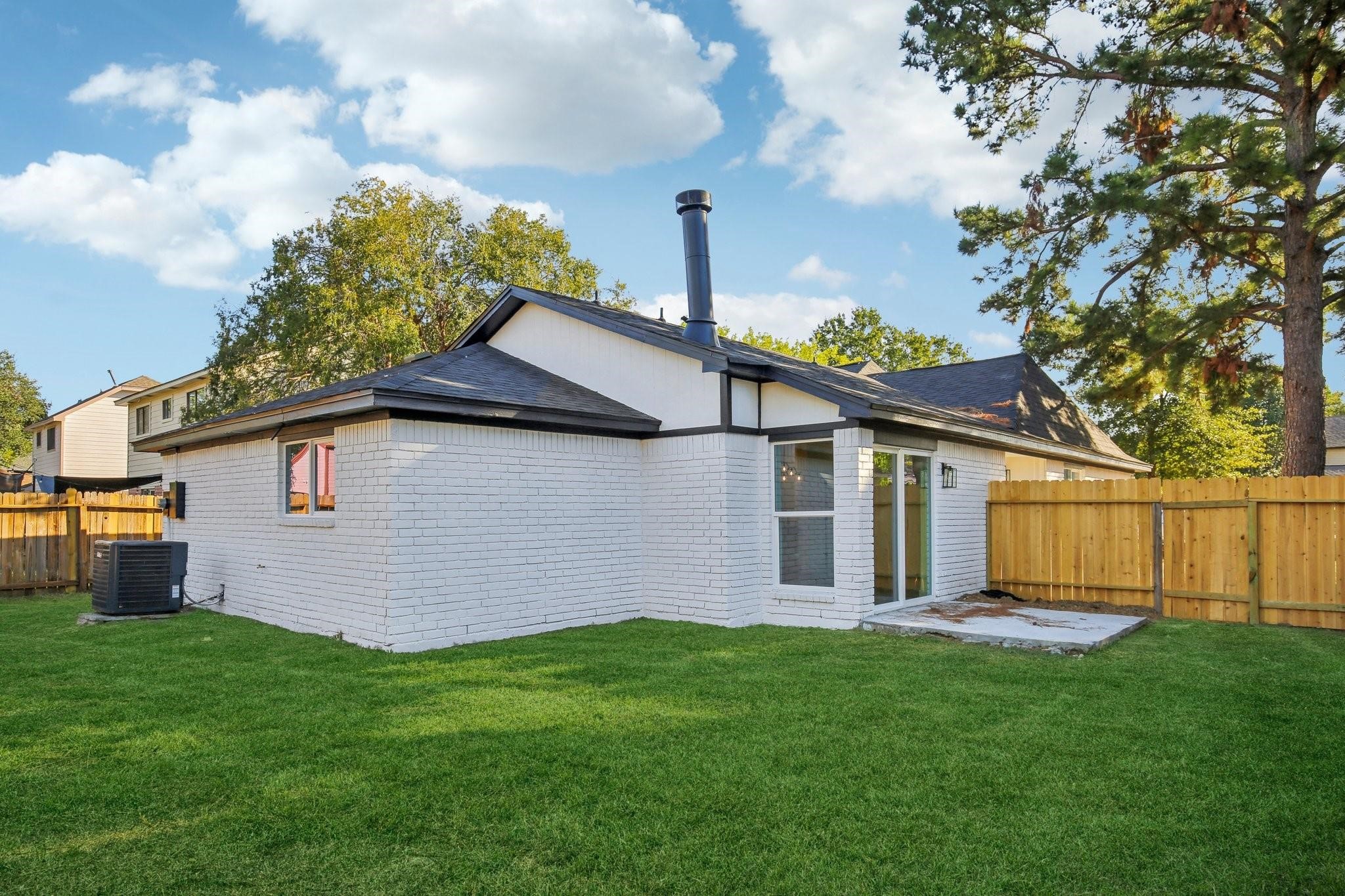 11615 Henley Drive Property Photo 1