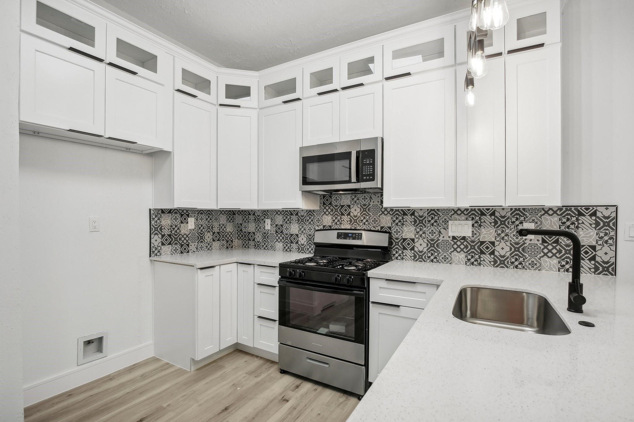 11615 Henley Drive Property Photo 10