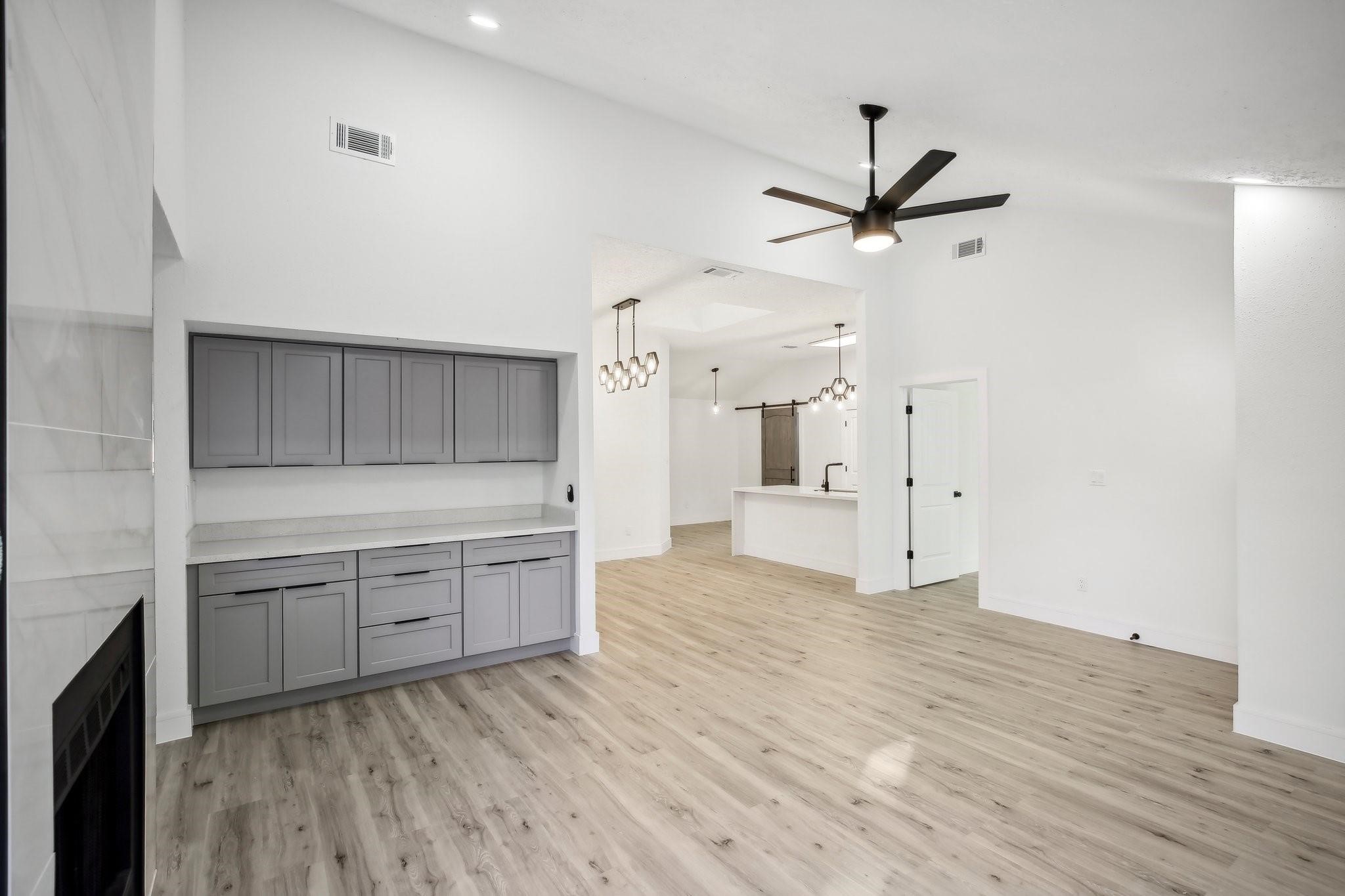 11615 Henley Drive Property Photo 14