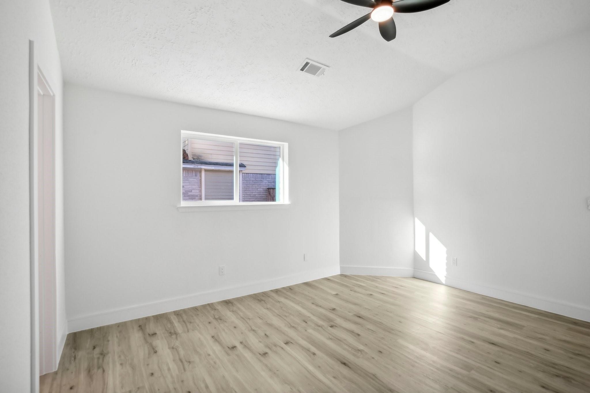 11615 Henley Drive Property Photo 18