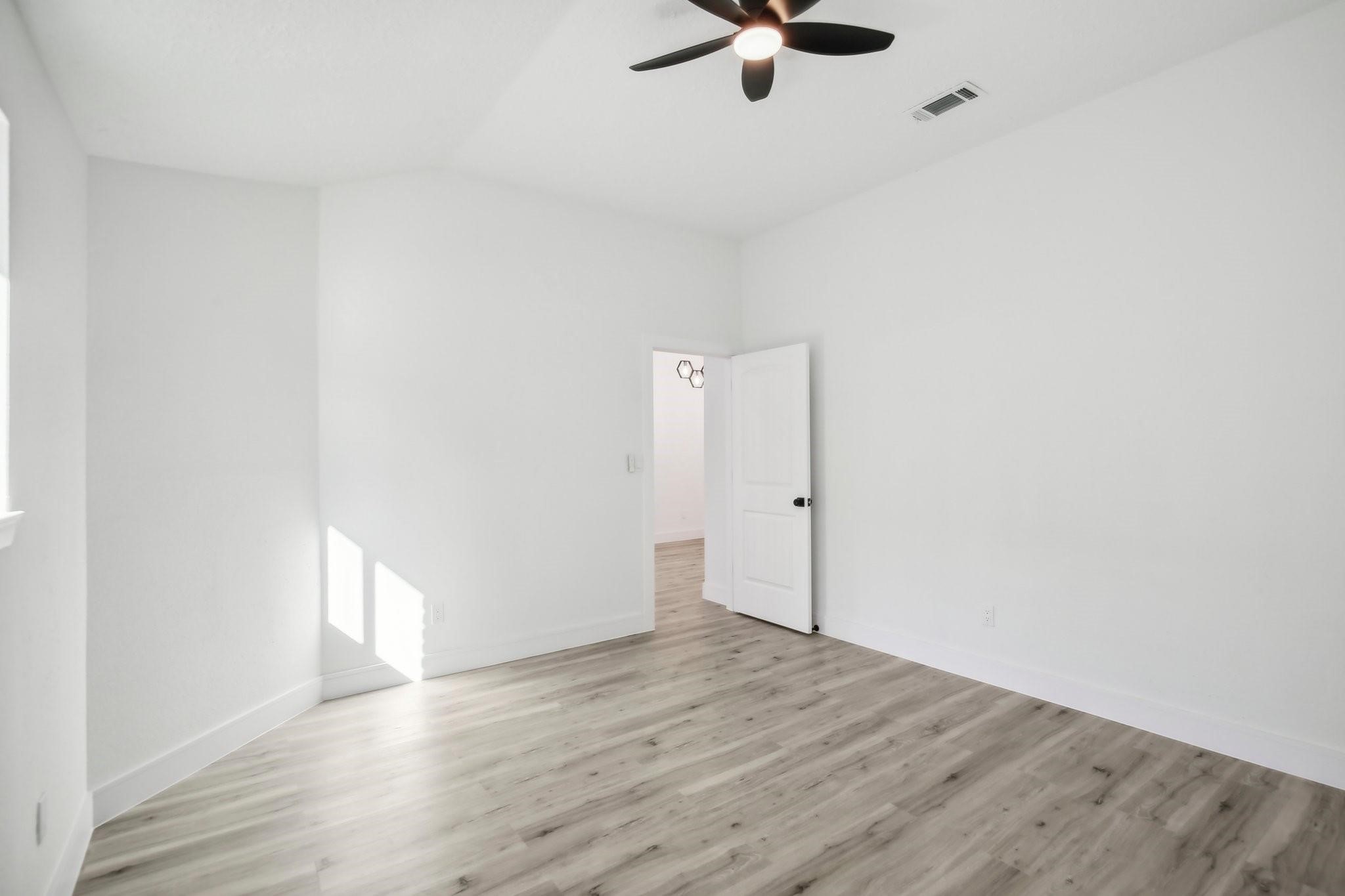 11615 Henley Drive Property Photo 21