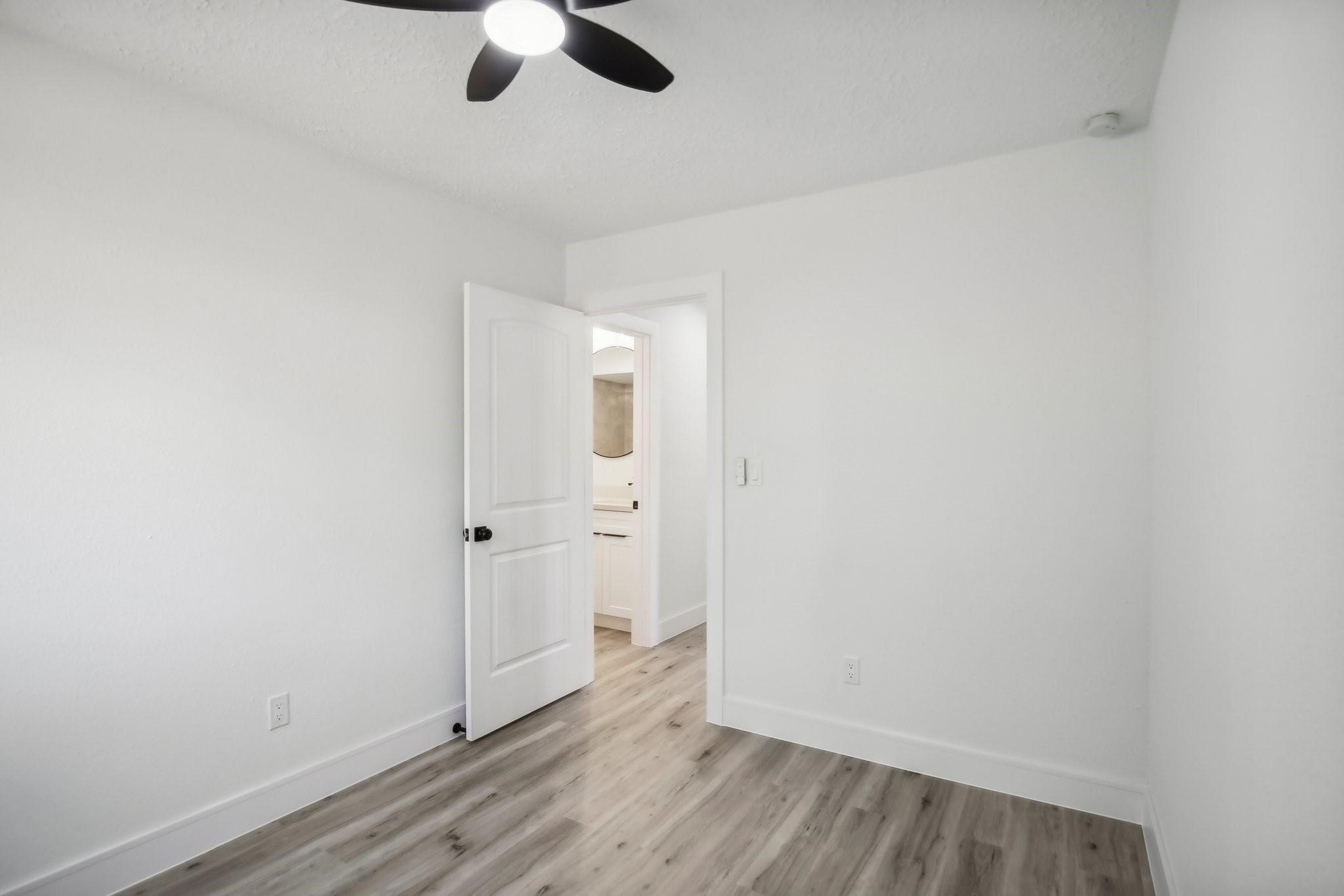 11615 Henley Drive Property Photo 24