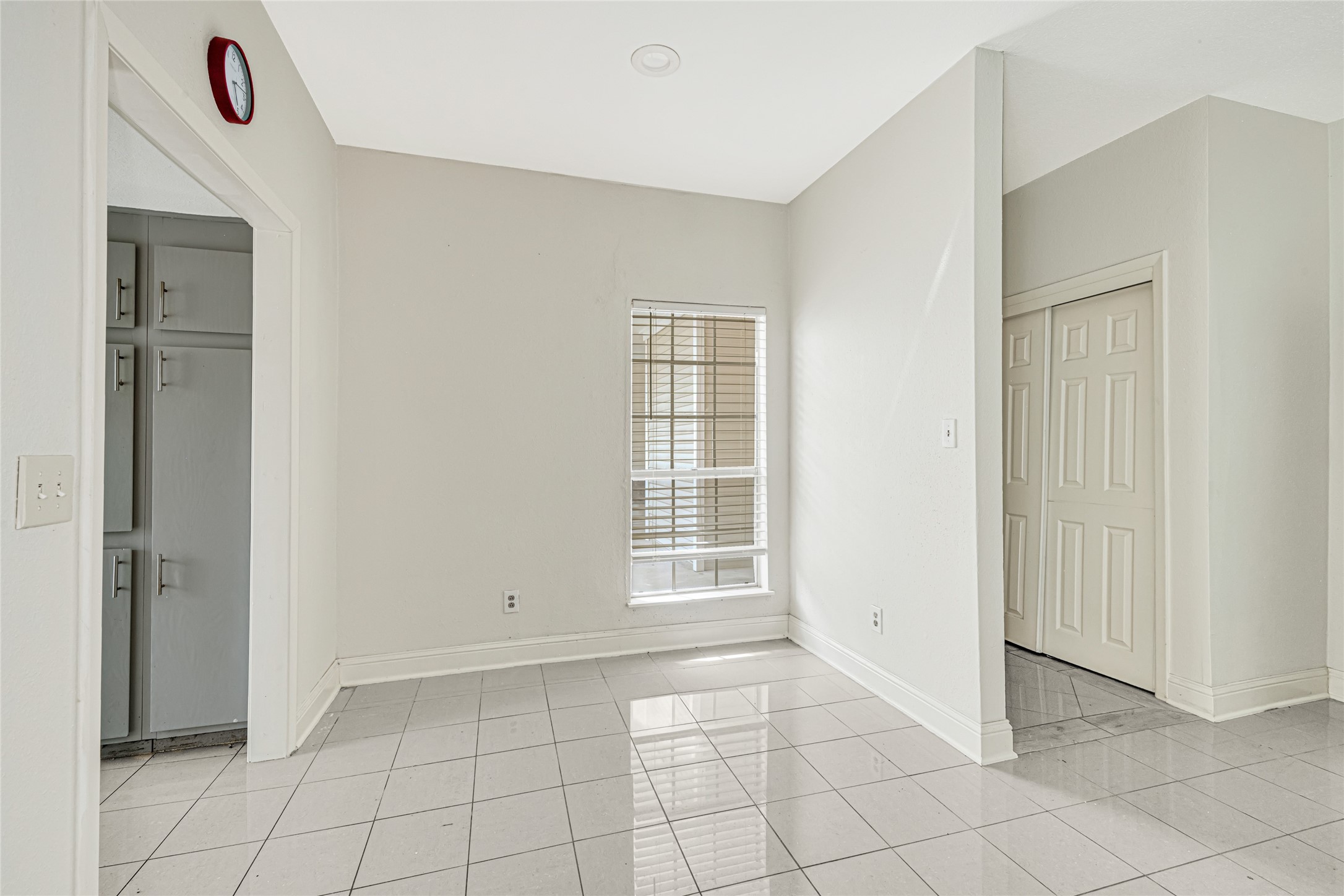 9809 Richmond Ave, Unit J-12 Property Photo 7