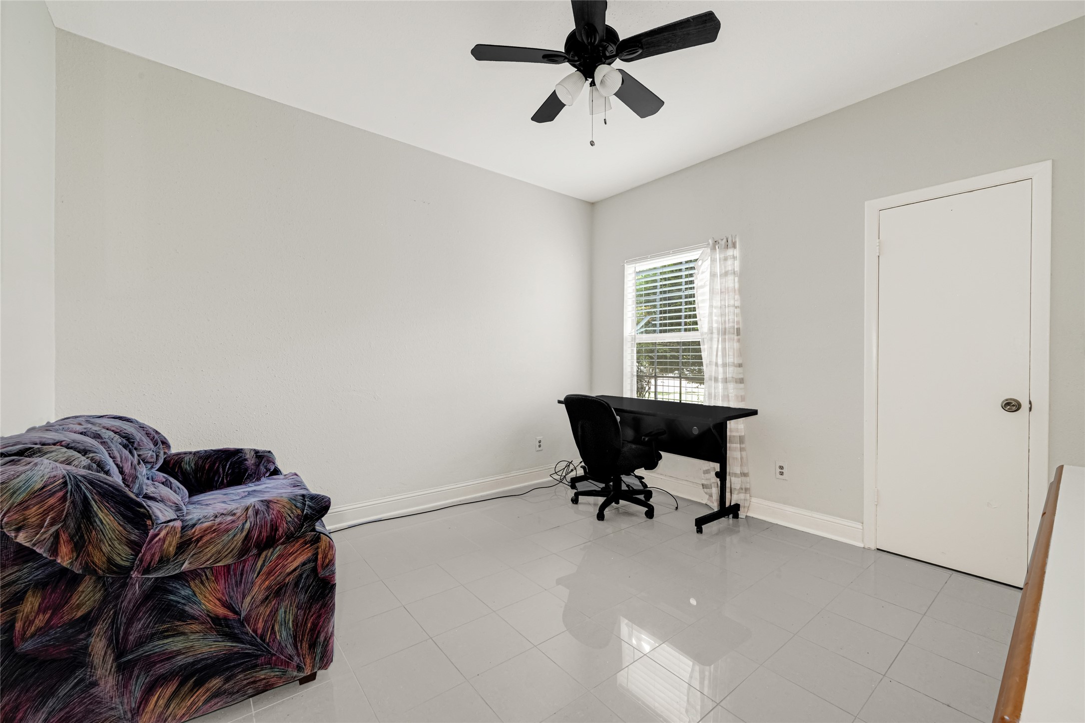 9809 Richmond Ave, Unit J-12 Property Photo 11