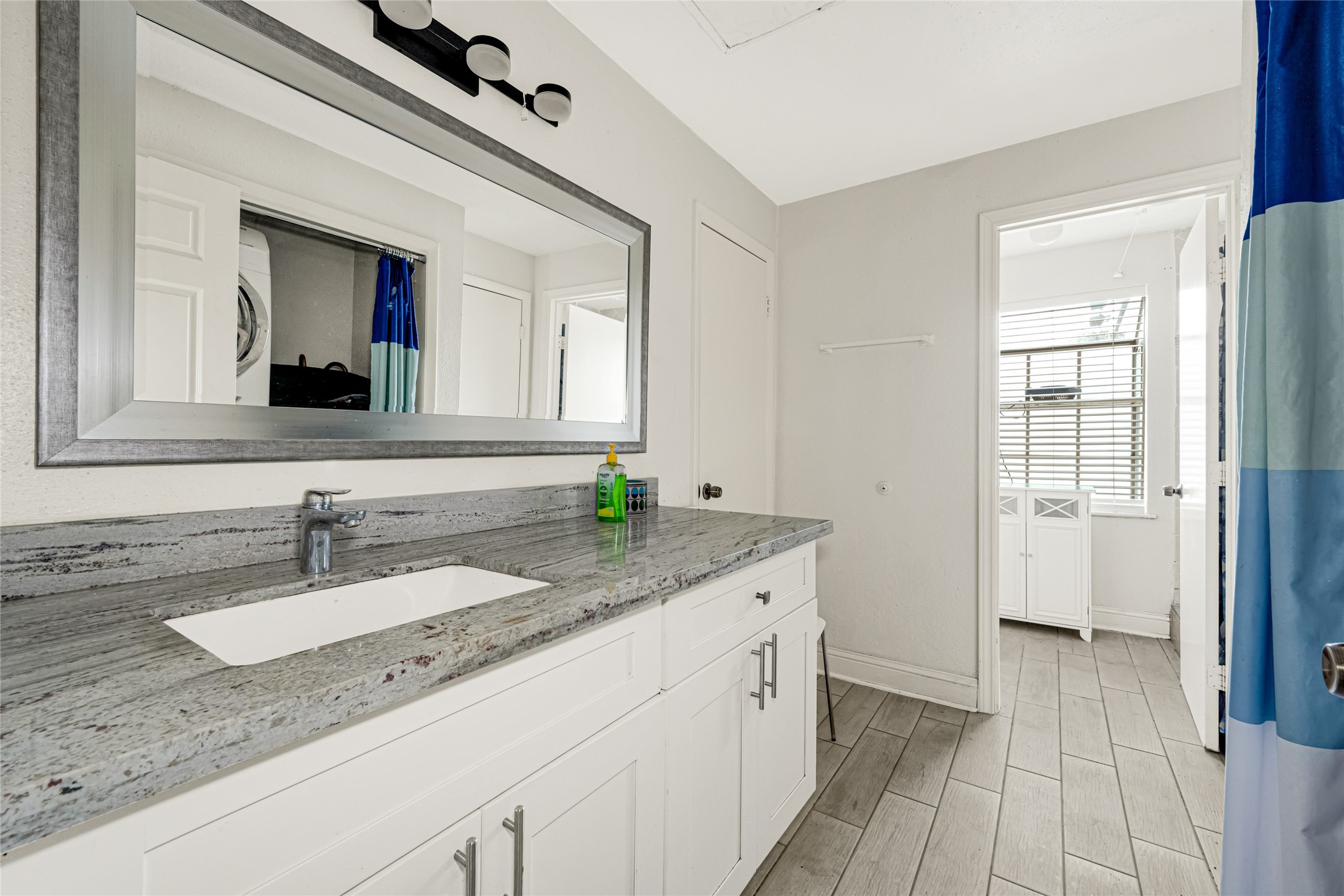 9809 Richmond Ave, Unit J-12 Property Photo 12