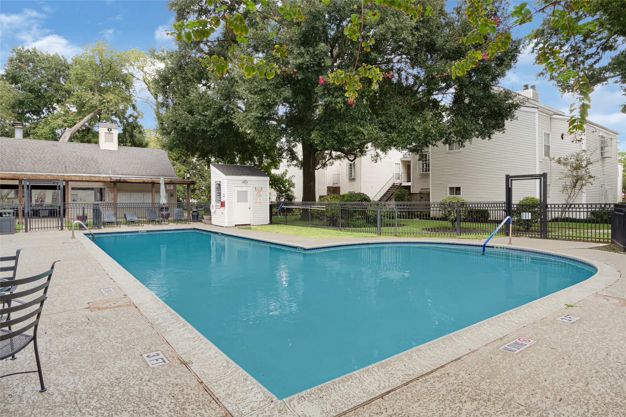 9809 Richmond Ave, Unit J-12 Property Photo 24