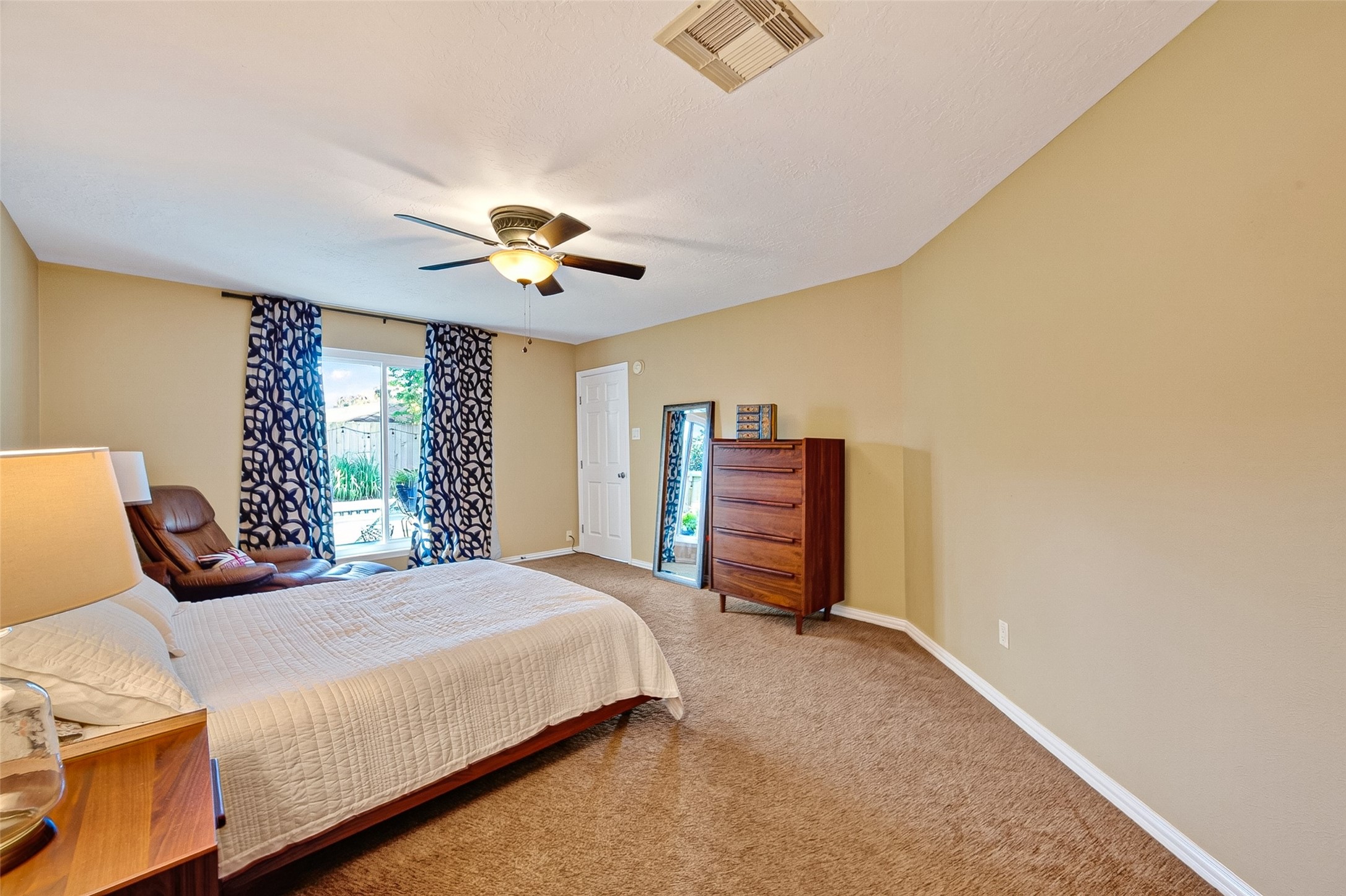 1914 Audubon Court Property Photo 24