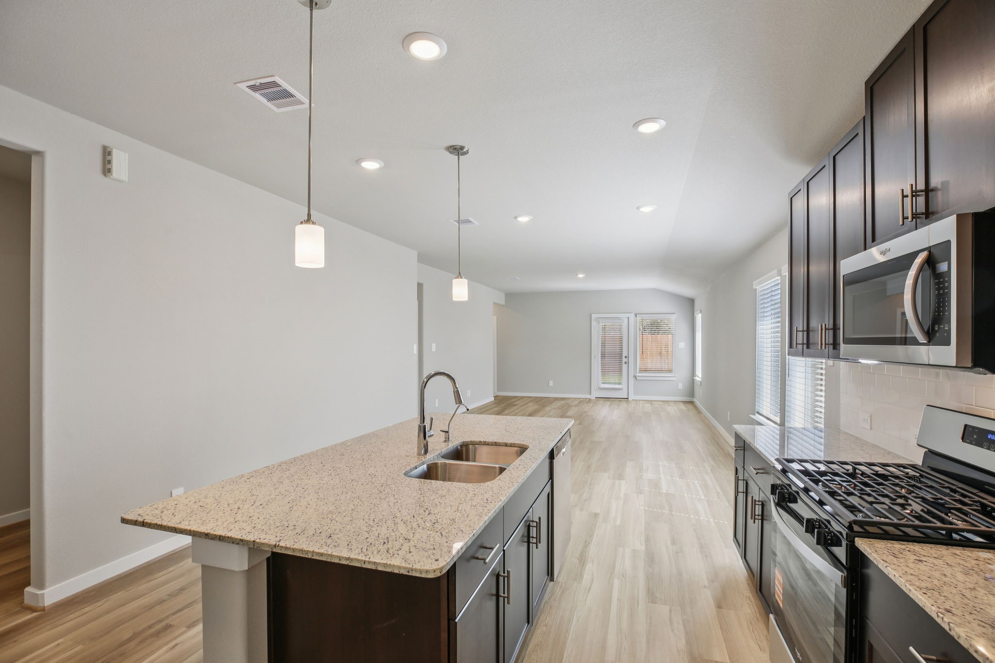 6623 Castella Drive Property Photo 12