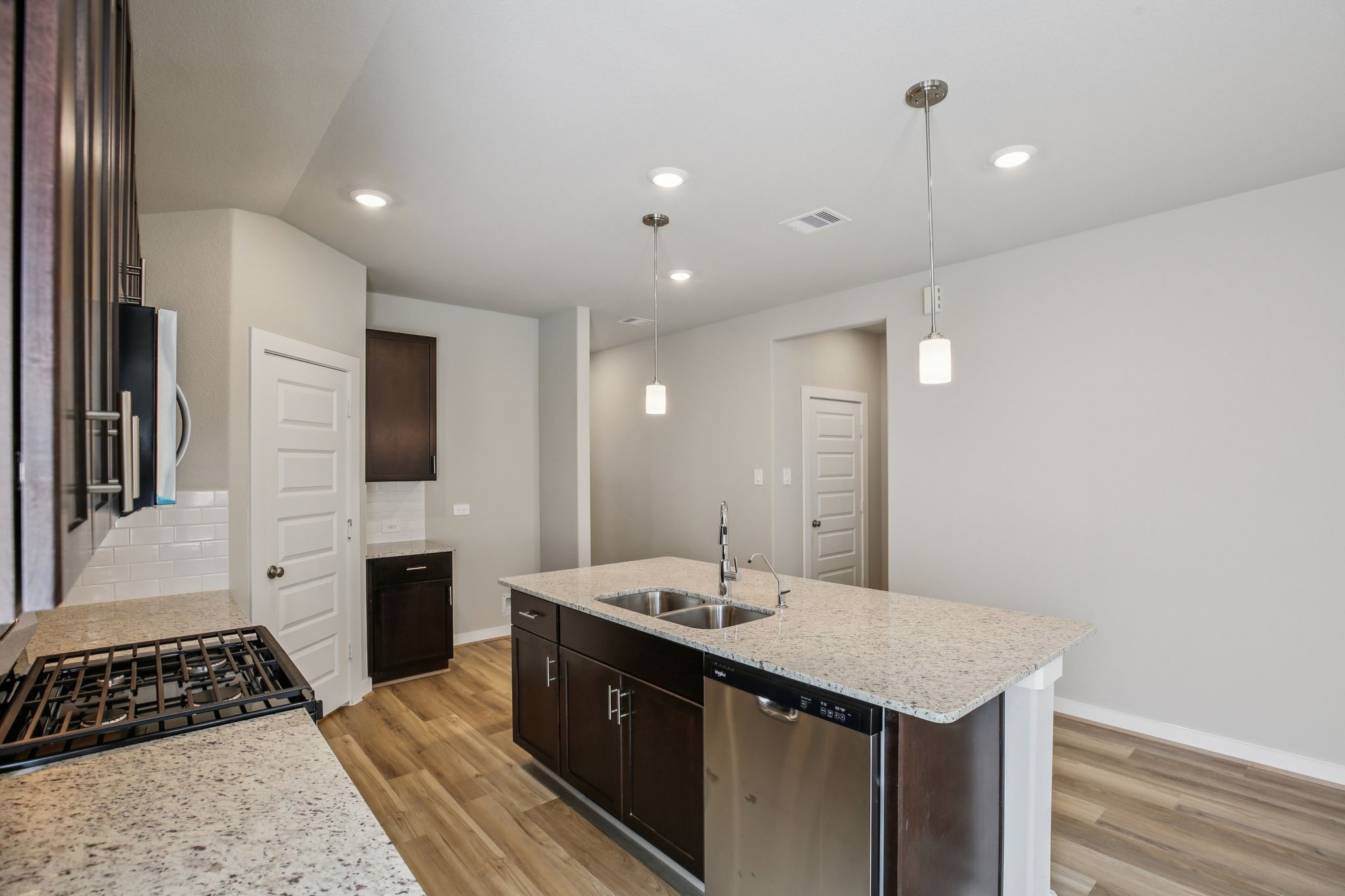 6623 Castella Drive Property Photo 13