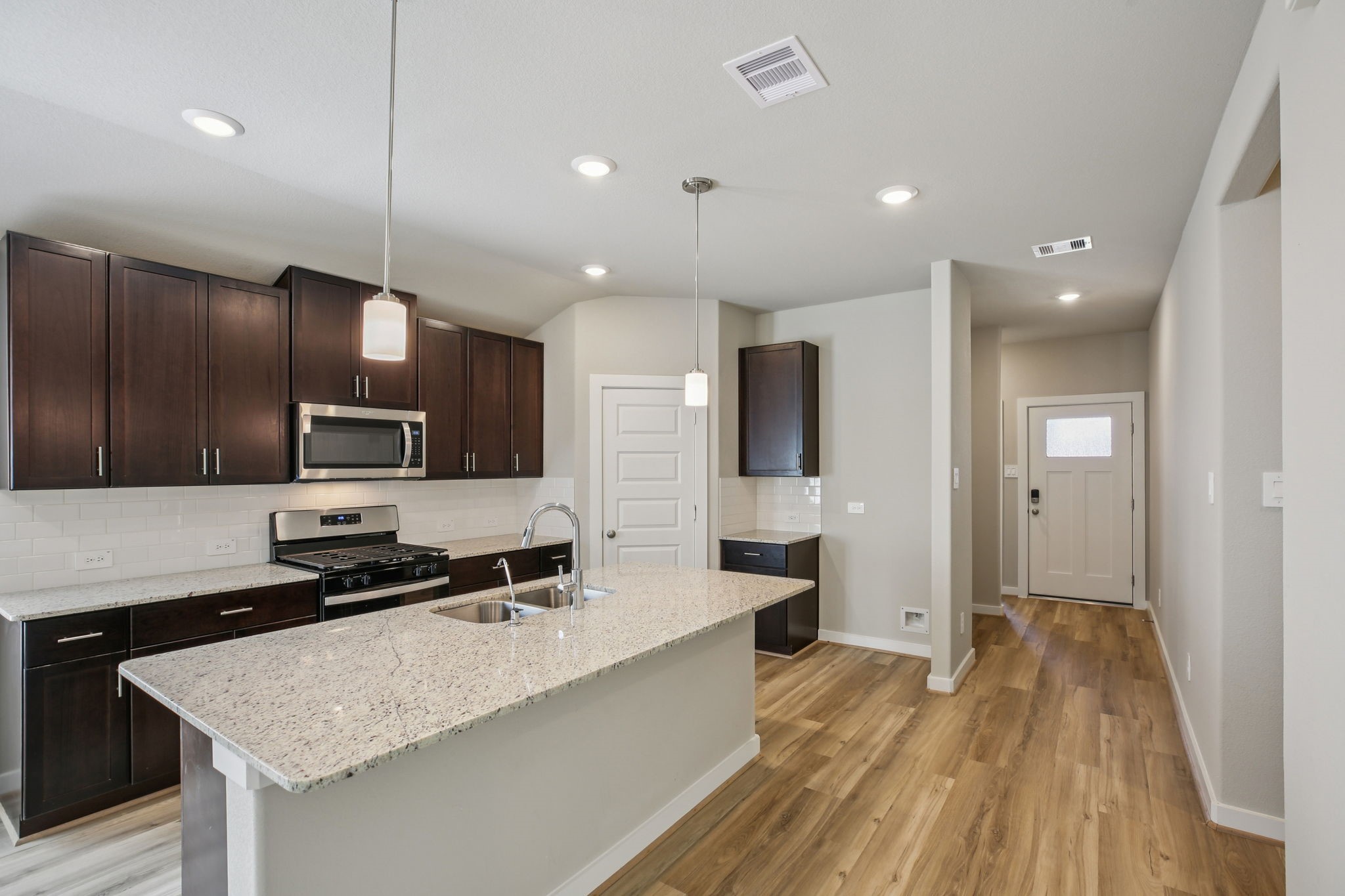 6623 Castella Drive Property Photo 14