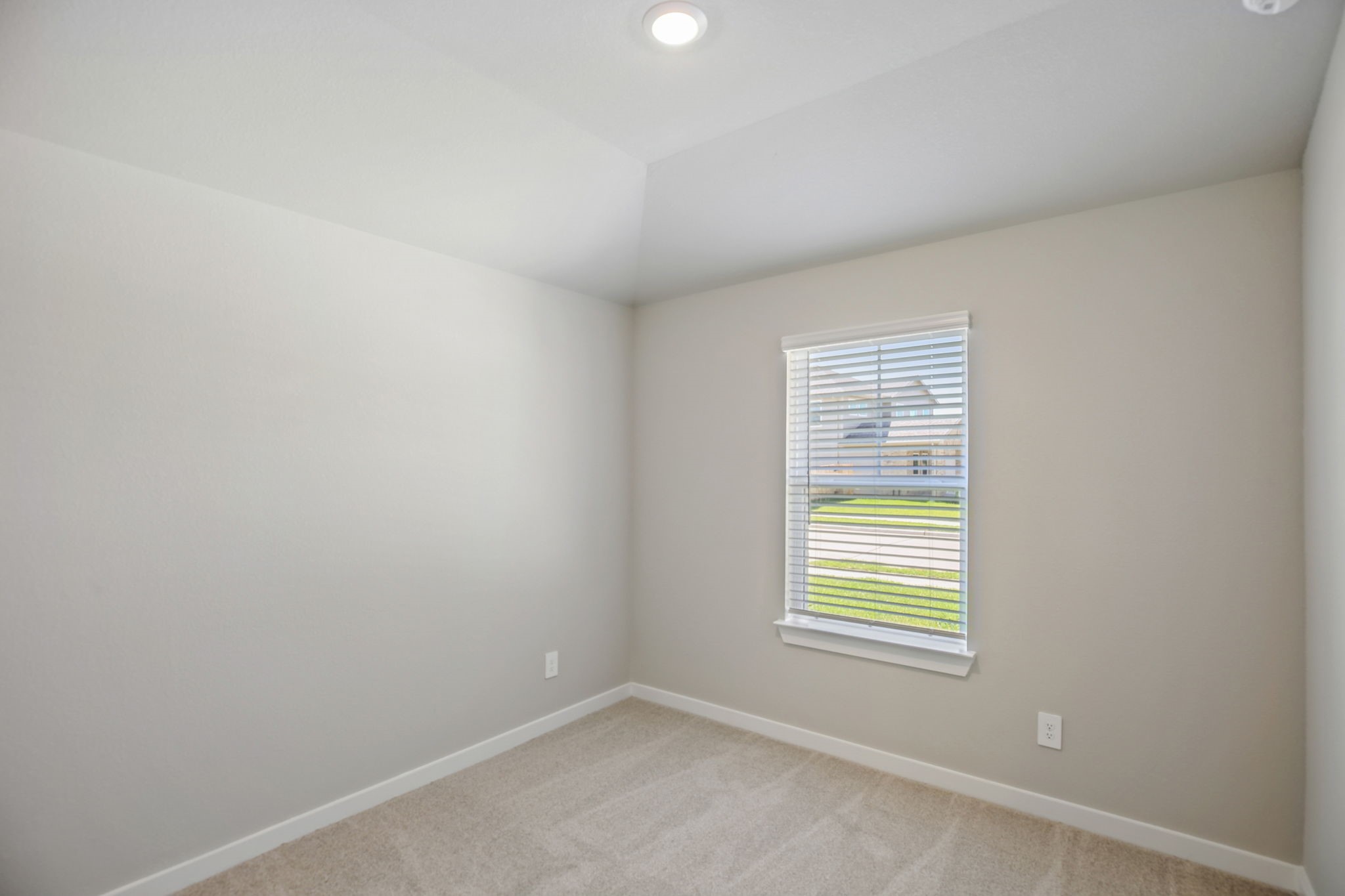 6623 Castella Drive Property Photo 16