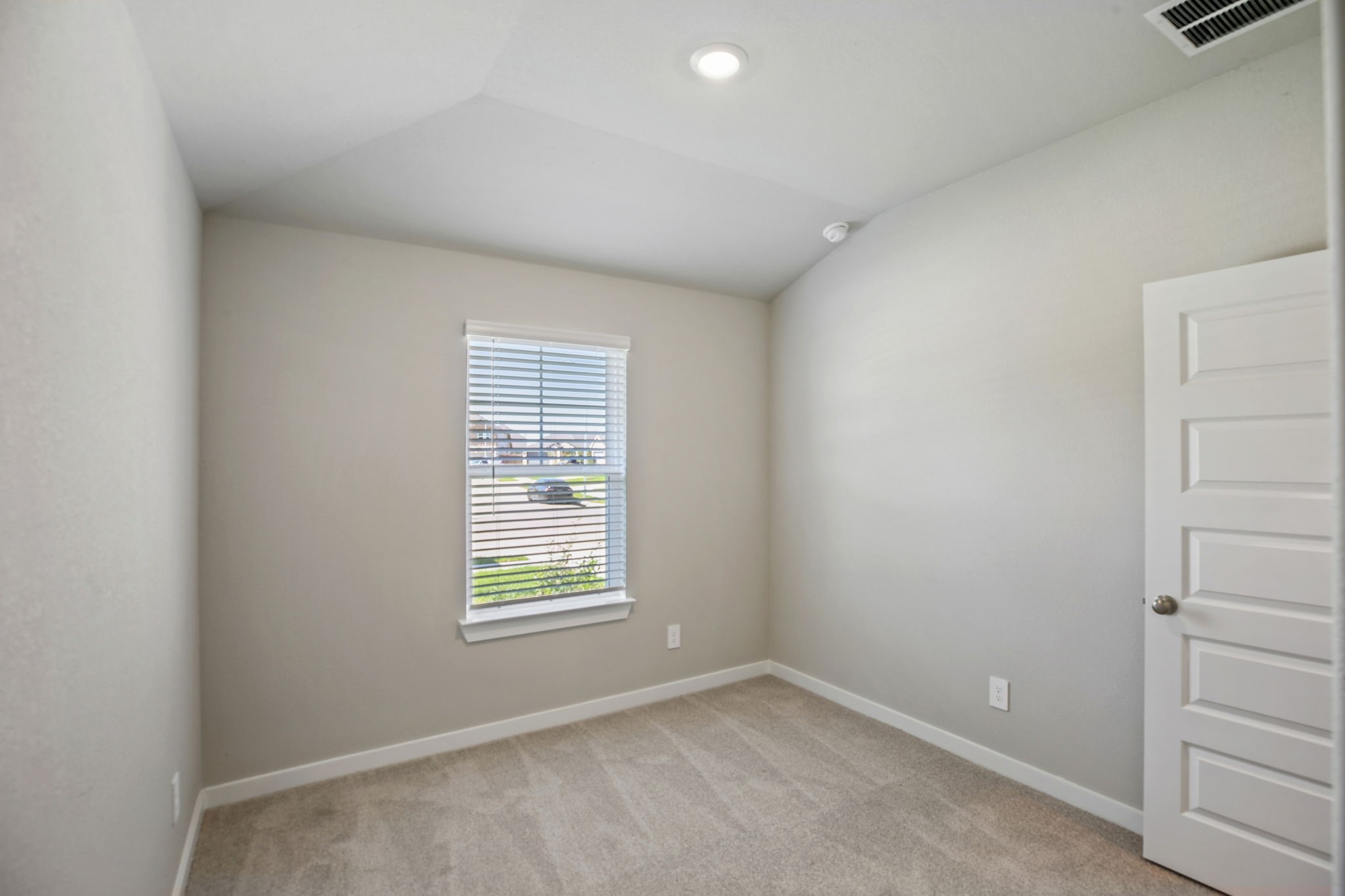 6623 Castella Drive Property Photo 20